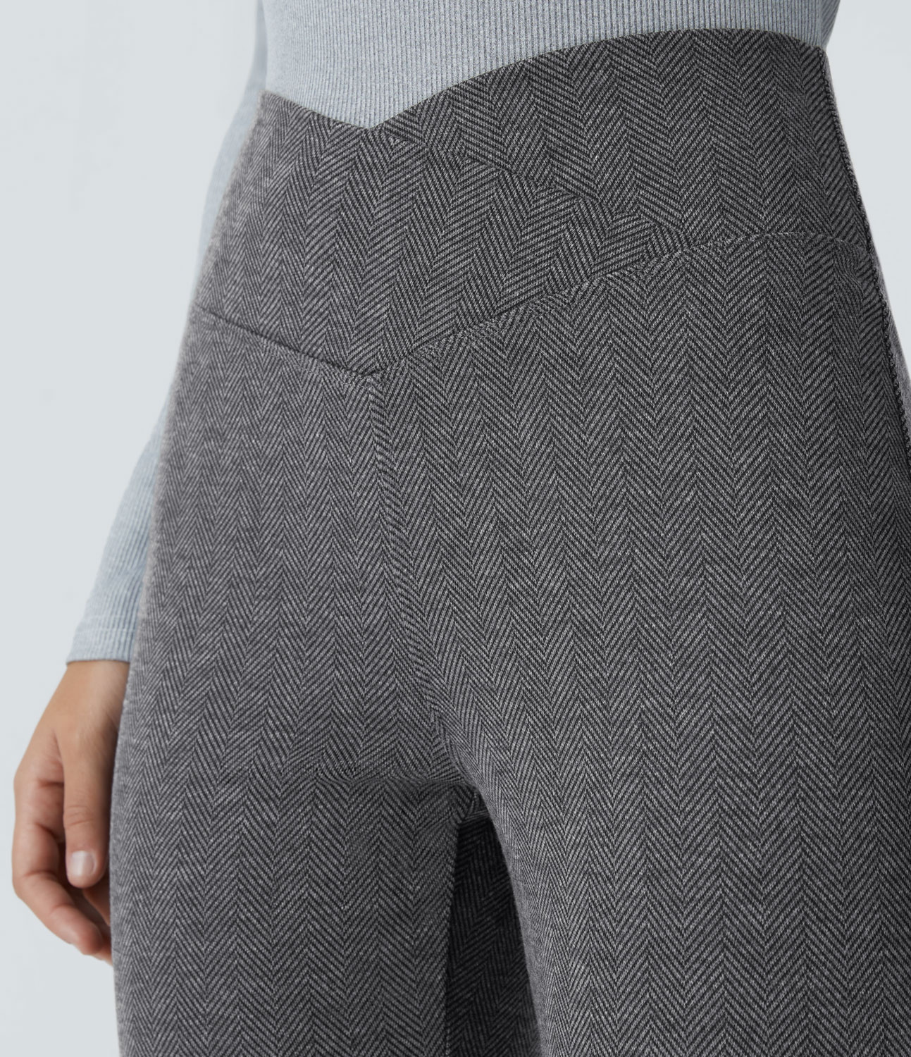 Halara Crossover High Waisted Back Pocket Herringbone Work 7/8 Leggings  - Hemp Black Leaf Texture - S(7/8) 