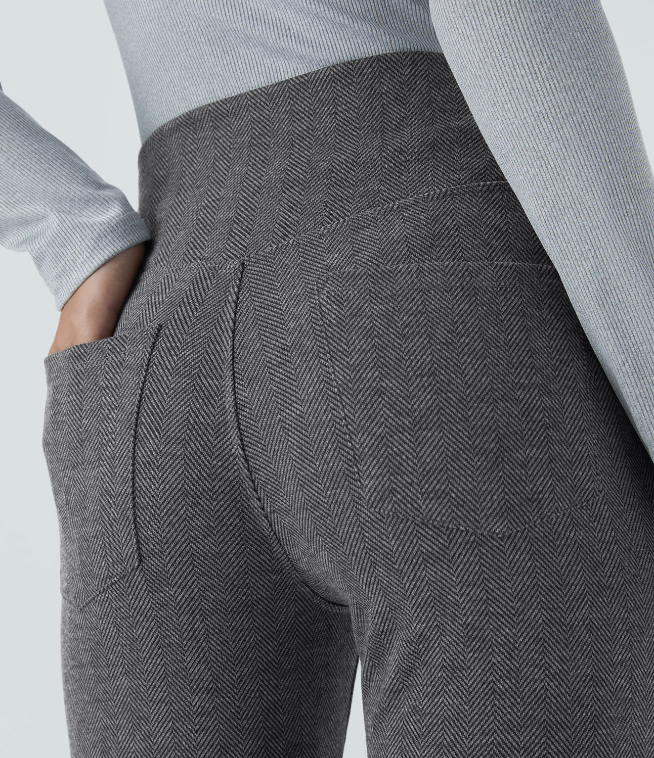 Halara Crossover High Waisted Back Pocket Herringbone Work 7/8 Leggings  - Hemp Black Leaf Texture - S(7/8) 