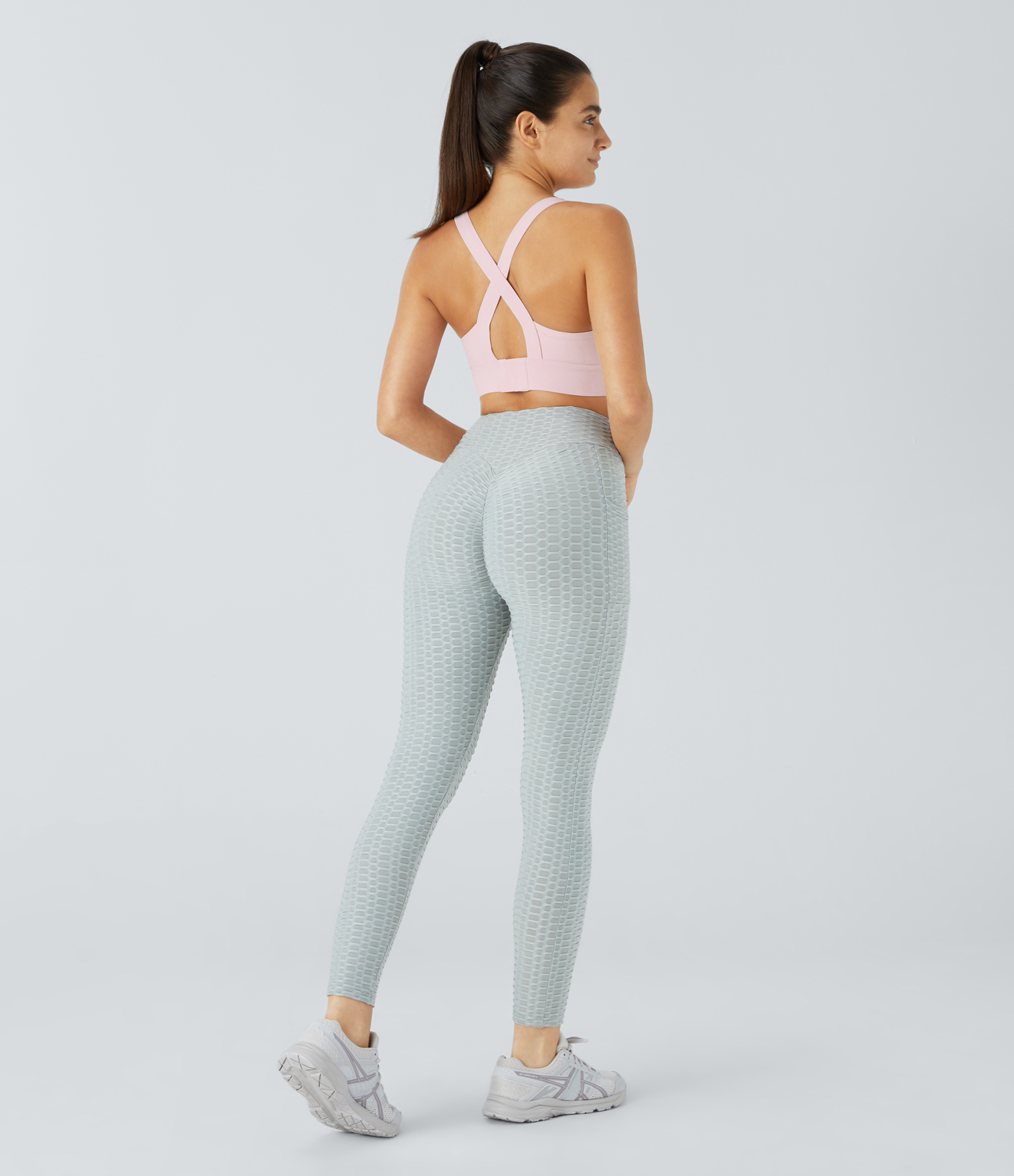 Halara Low Support U Neck Backless Crisscross Adjustable Yoga Sports Bra  - Ballet Slipper - XL push up bra strapless bra backless bra 
