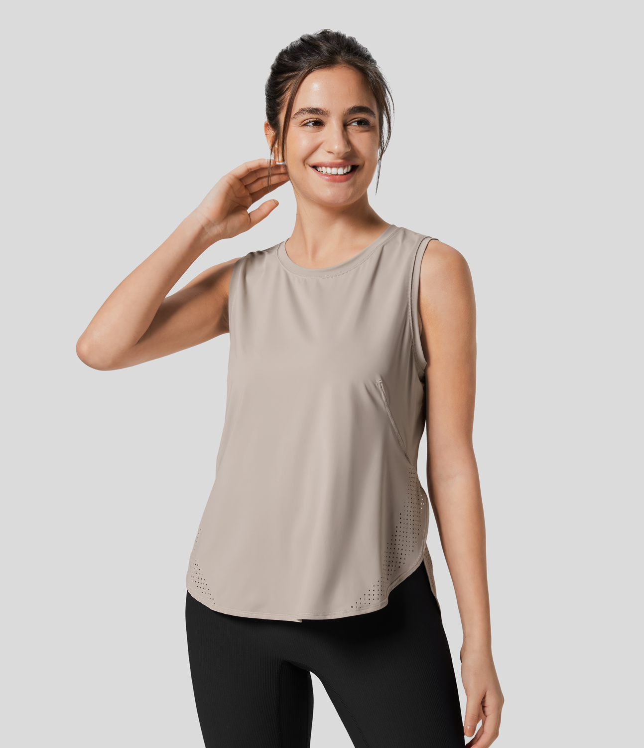 Halara Round Neck Mesh Curved Hem Tennis Tank Top Tank Top - Gray Morn - XS golf tops halter top tunic tops sleeveless tops backless top 