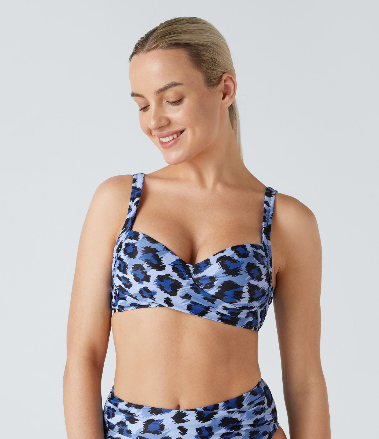 Halara Twisted Adjustable G-Hook Leopard Print Bikini Top Swimsuit  - Ash Blue Leopard - XS 