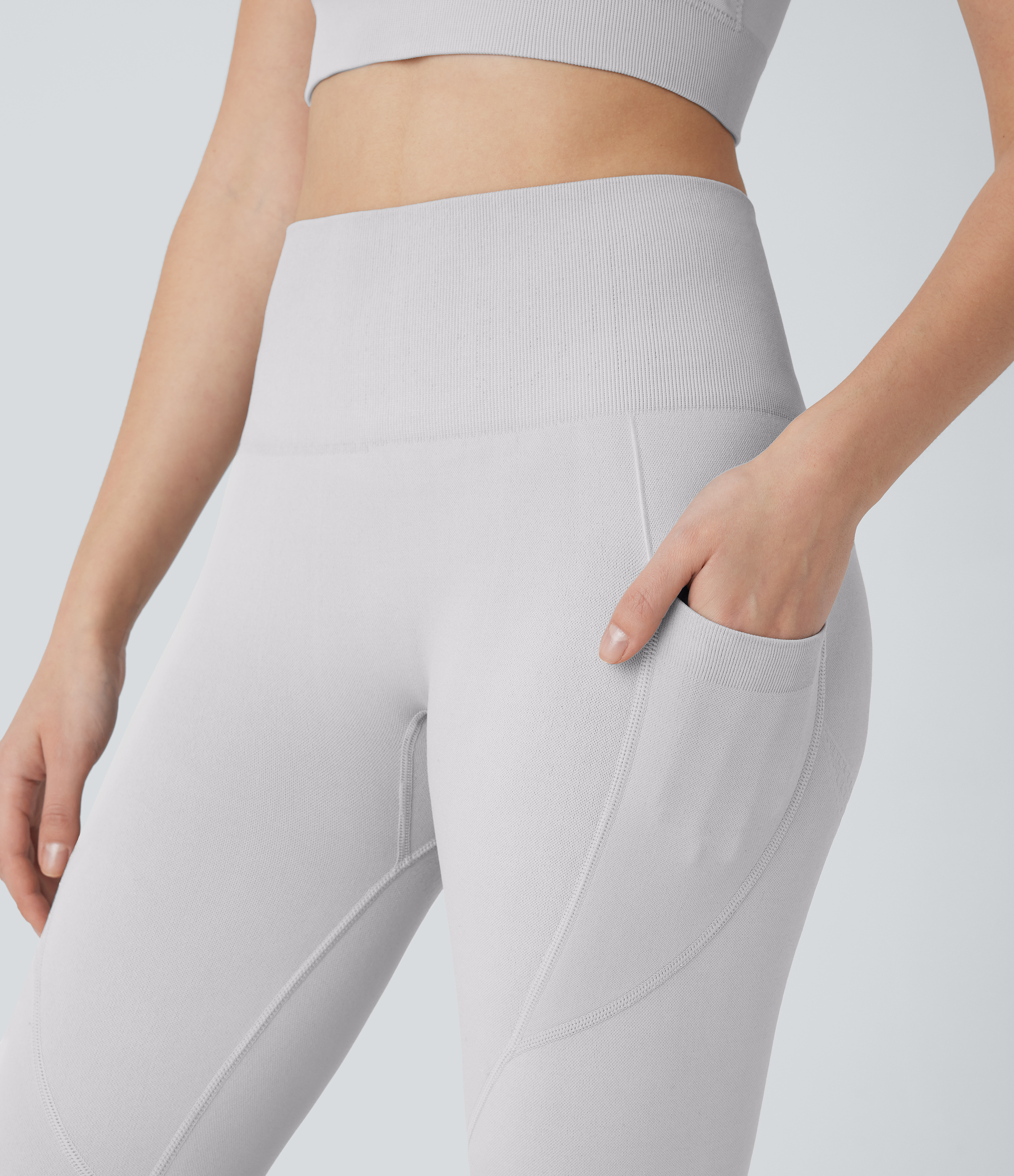 Halara Seamless Flow High Waisted Tummy Control Butt Lifting Side Pocket 7/8 Yoga Leggings  - Barely Blue - S(7/8) gym leggings 