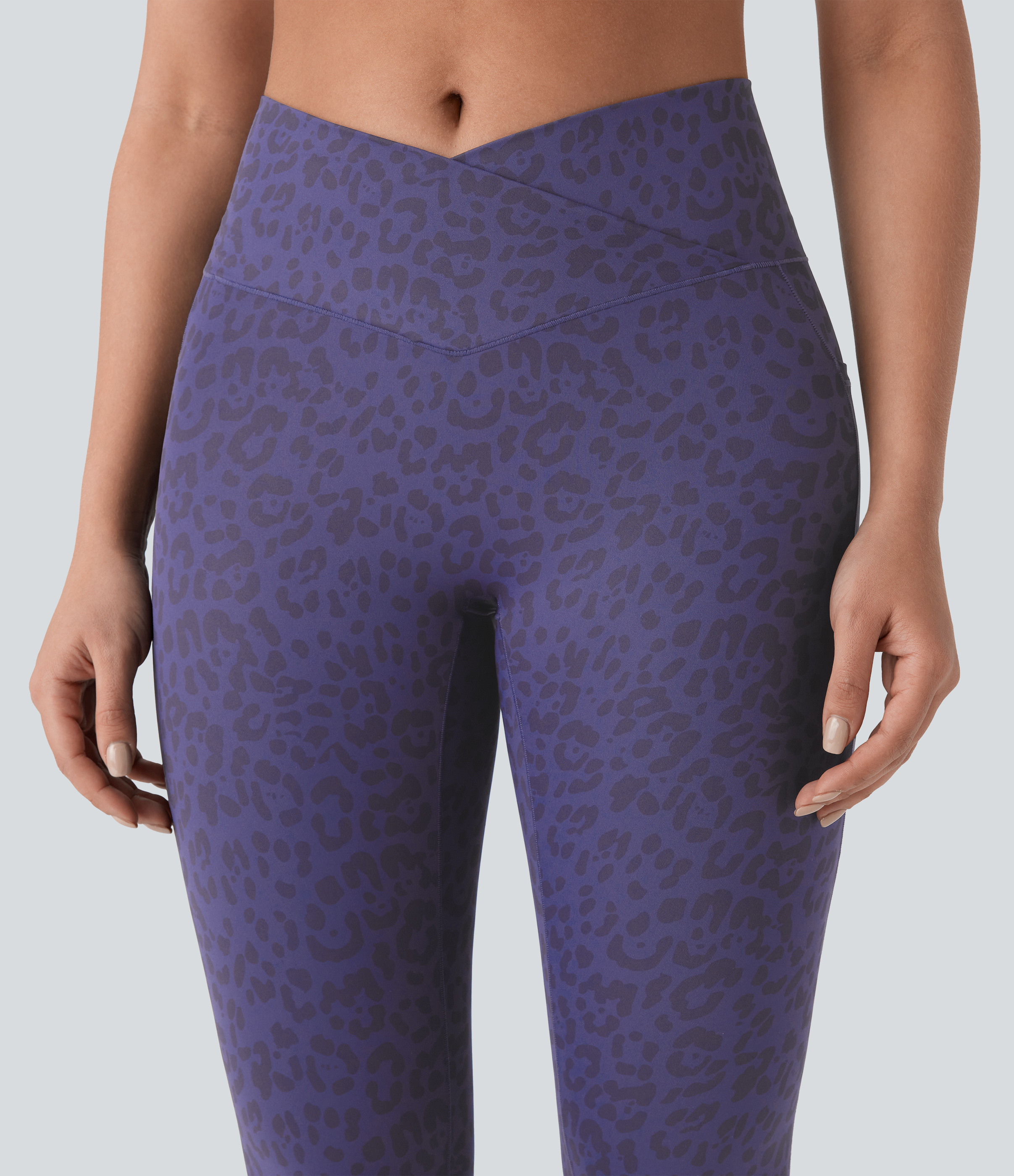 Halara High Waisted Crossover Side Pocket Leopard Print 7/8 Yoga Leggings  - Dark Blue Leopard Print - XS(7/8) gym leggings 
