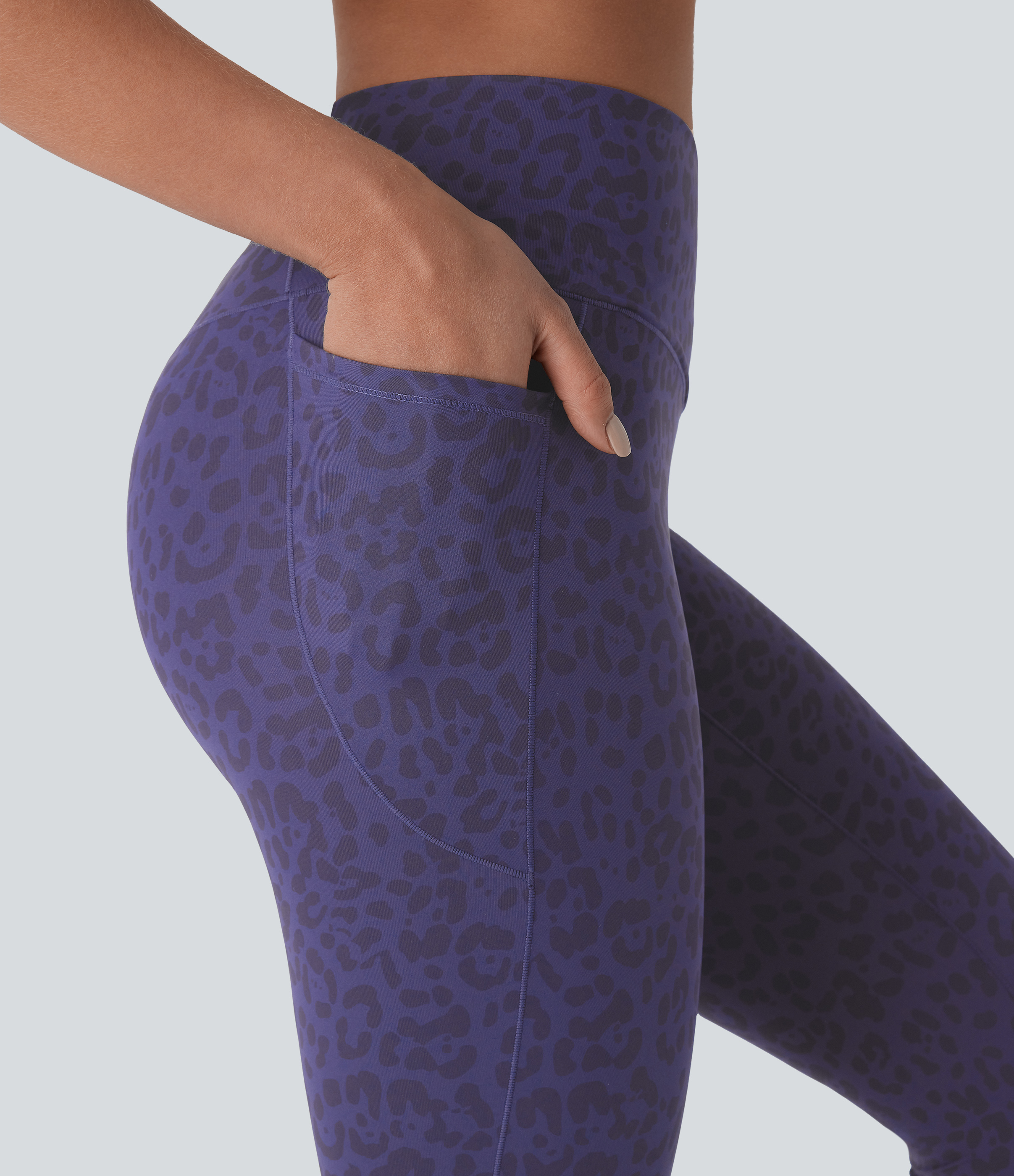 Halara High Waisted Crossover Side Pocket Leopard Print 7/8 Yoga Leggings  - Dark Blue Leopard Print - XS(7/8) gym leggings 