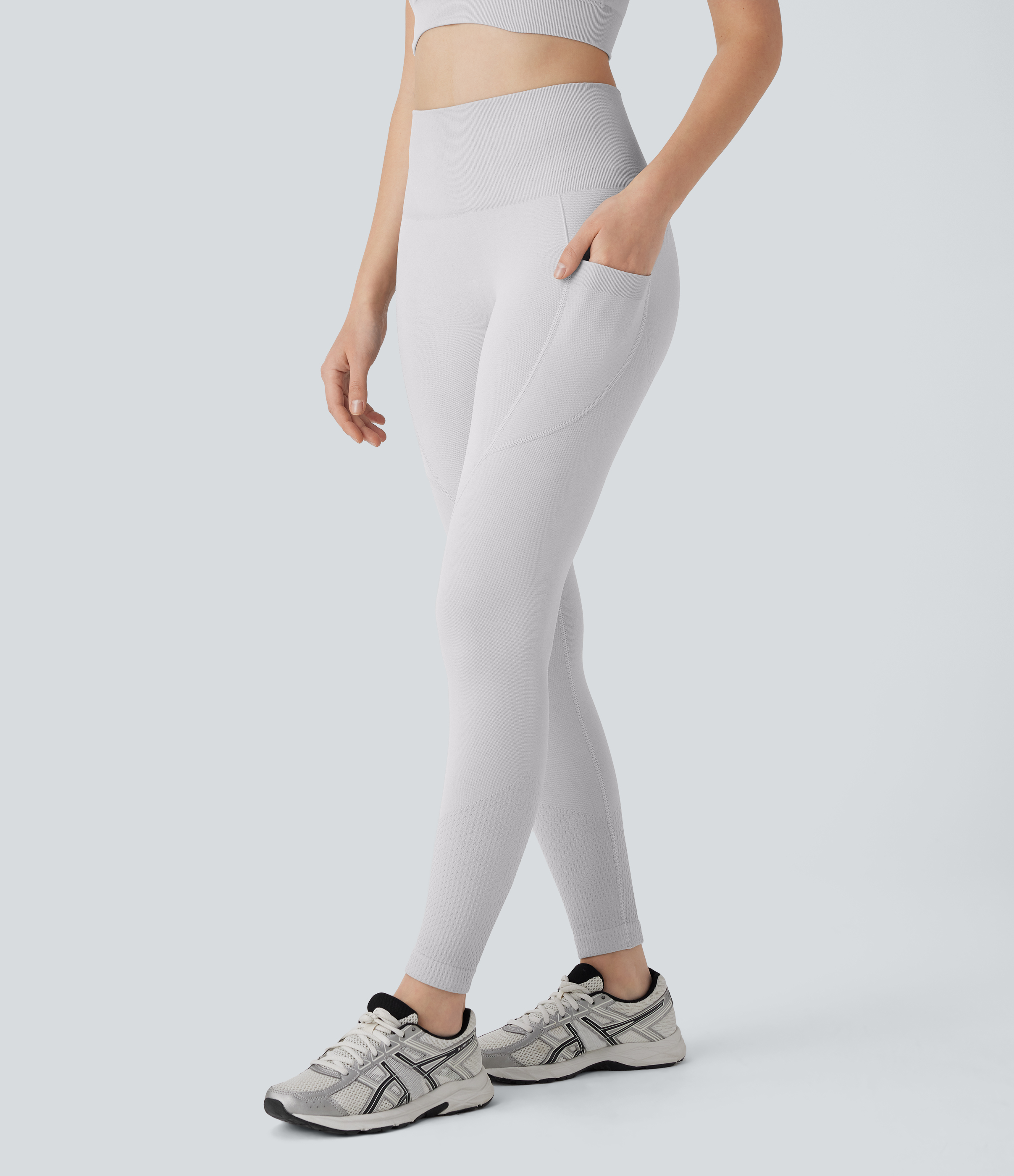 Halara Seamless Flow High Waisted Tummy Control Butt Lifting Side Pocket 7/8 Yoga Leggings  - Barely Blue - S(7/8) gym leggings 