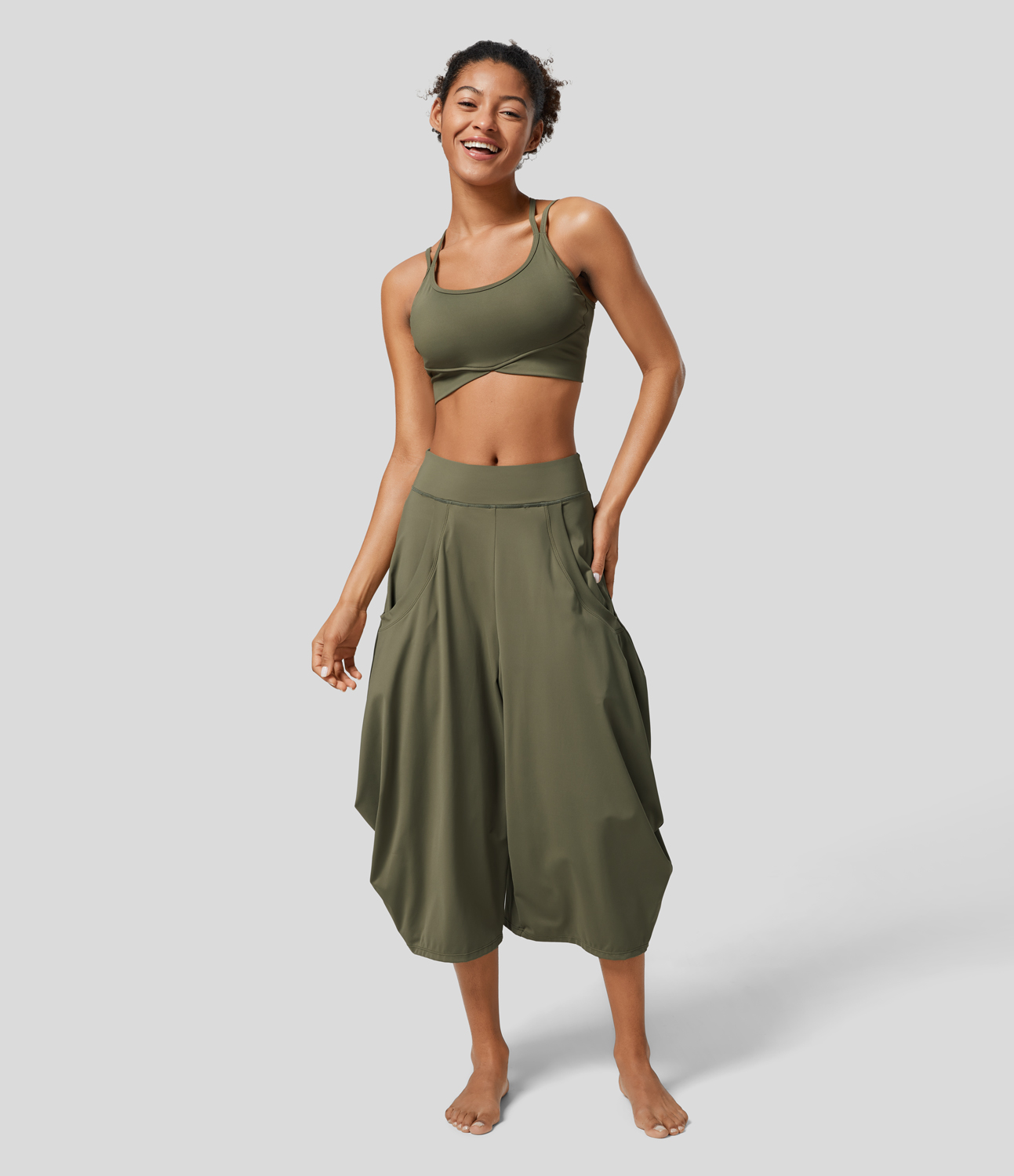 

Halara Mid Rise Multiple Pockets Draped Capri Wide Leg Yoga Pants - Withered Green