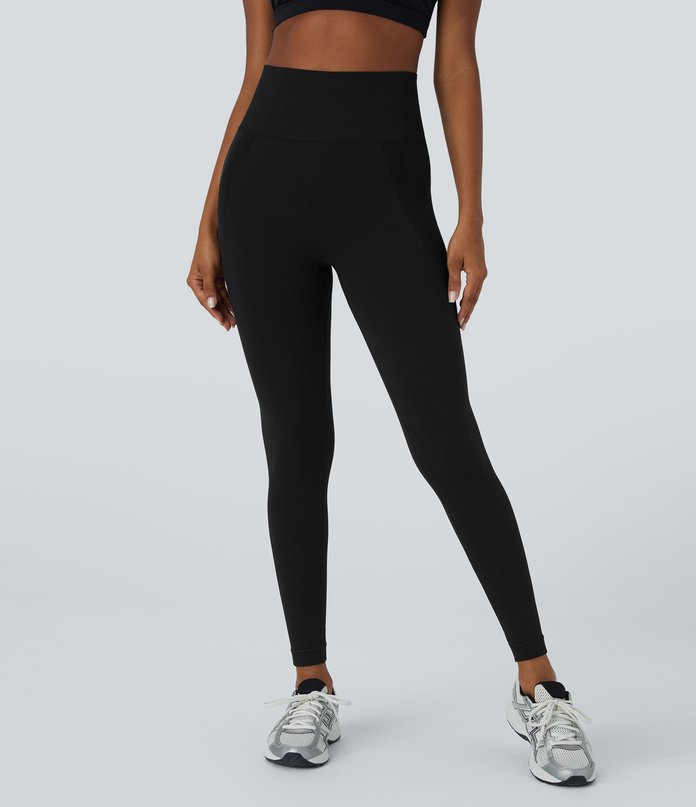 Halara Seamless Flow High Waisted Ruched 7/8 Yoga Leggings  - Black - M(7/8) gym leggings leggings with pockets leggings with butt lift 