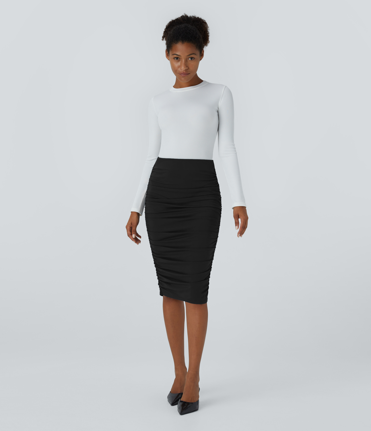 Halara High Waisted Ruched Midi Bodycon Casual Skirt  - Black - S(regular) 