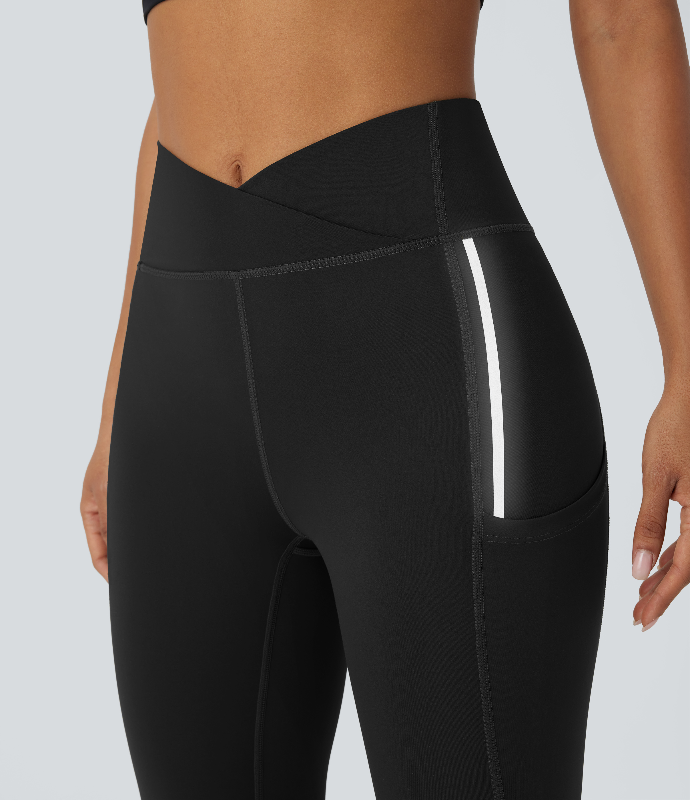 Halara Wear-Resistant Reflective High Waisted Crossover Multiple Pockets 7/8 Hiking Leggings  - Black - XS(7/8) gym leggings 