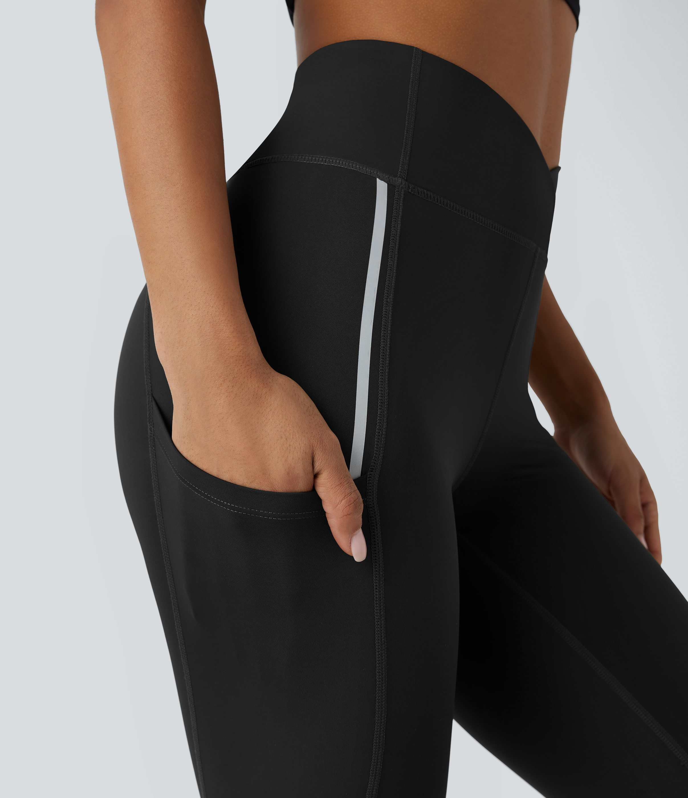 Halara Wear-Resistant Reflective High Waisted Crossover Multiple Pockets 7/8 Hiking Leggings  - Black - XS(7/8) gym leggings 