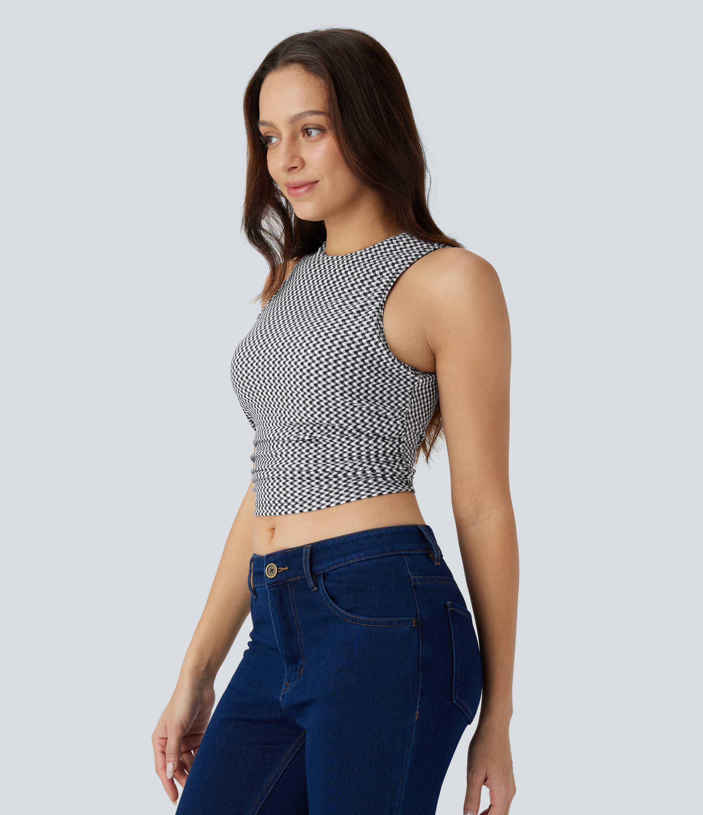Halara Round Neck Sleeveless Ruched Plaid Cropped Casual Top Tank Top - Black White Diagonal Plaid - L golf tops halter top tunic tops 