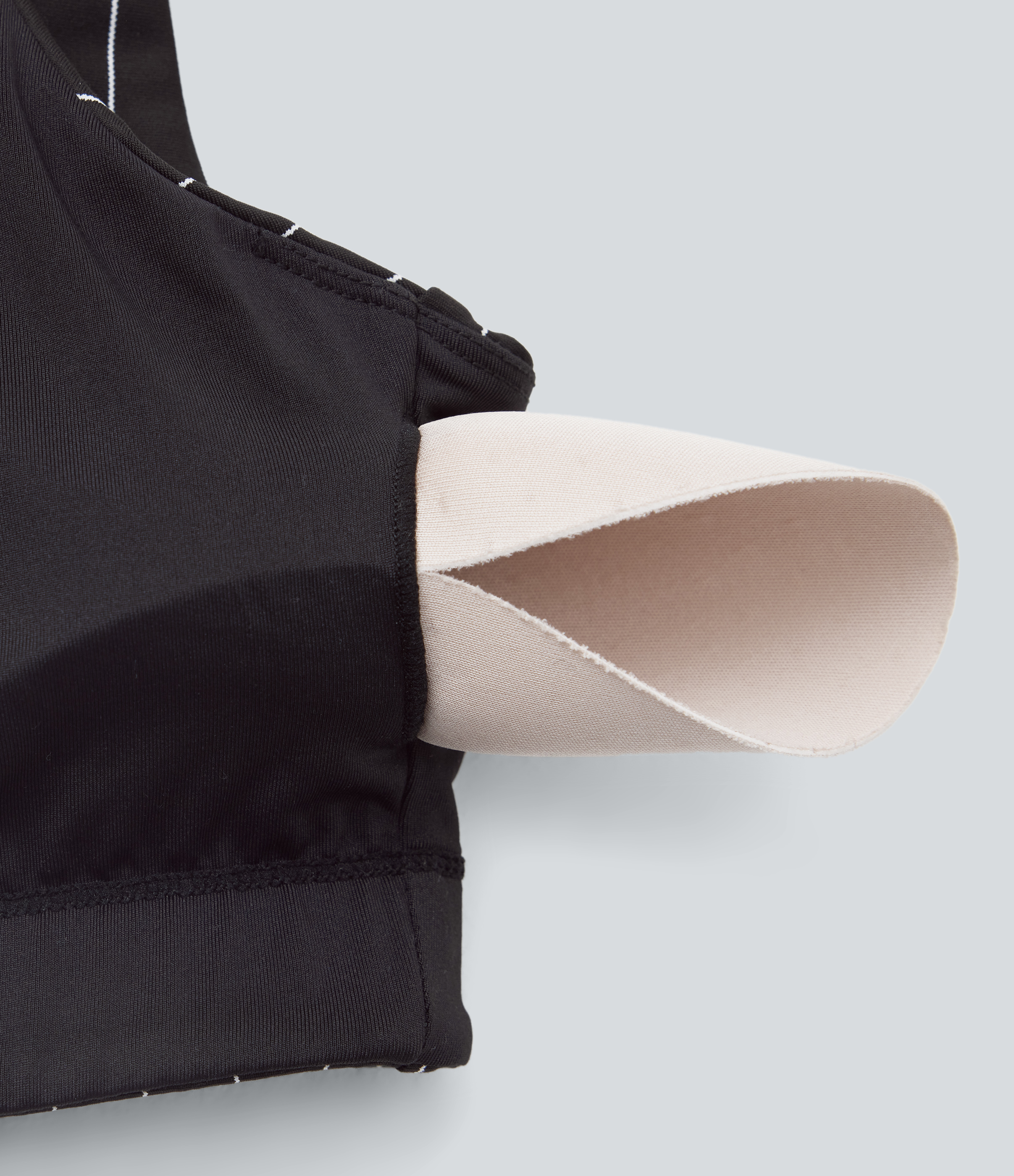 Halara Low Support U Neck Backless Stripe Cool Touch Yoga Sports Bra  - Black White Oxford Pinstripe - XS push up bra strapless bra 