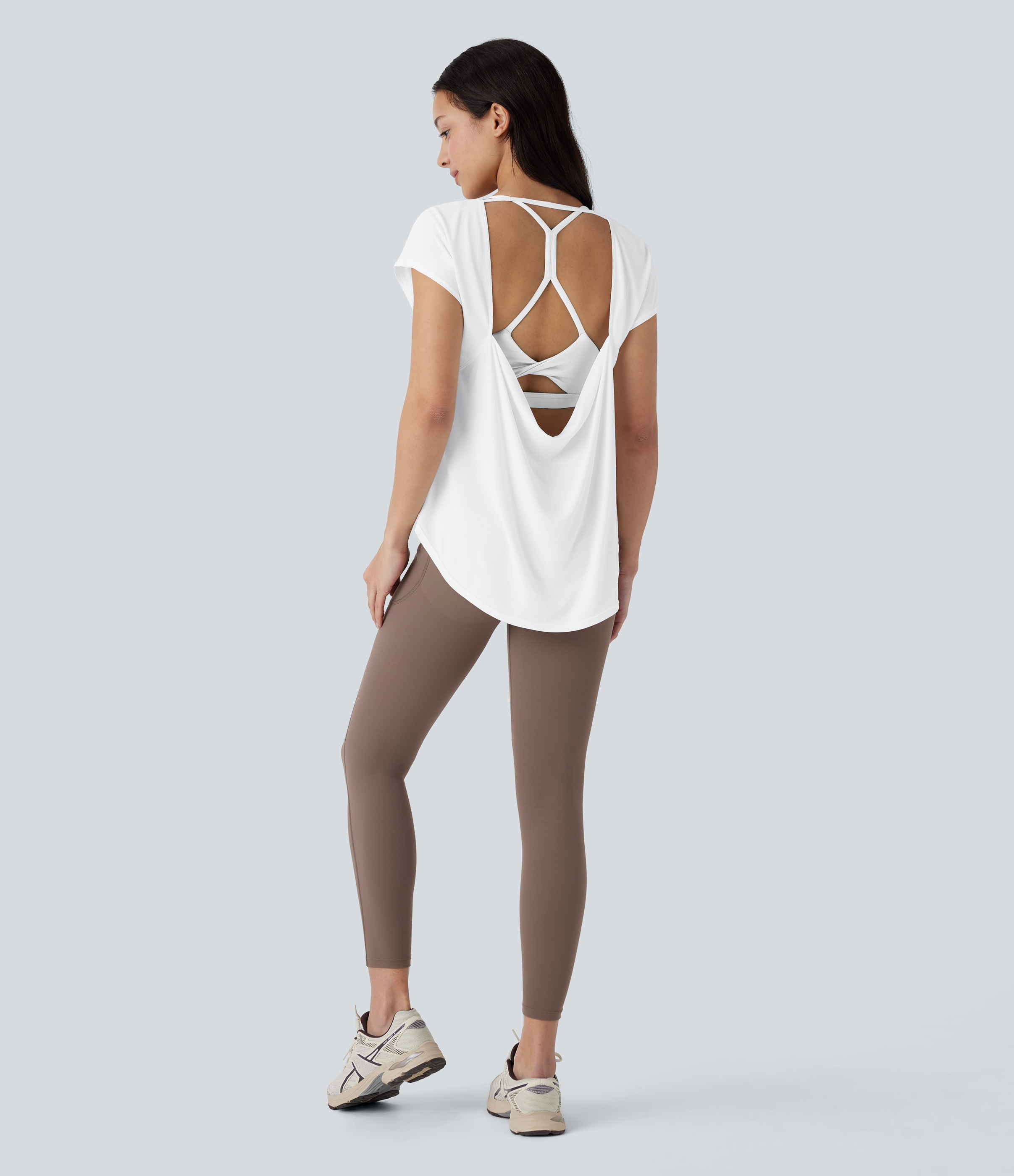 Halara Backless Cowl Back Short Sleeve Curved Hem Yoga Sports Top  - White - L 
