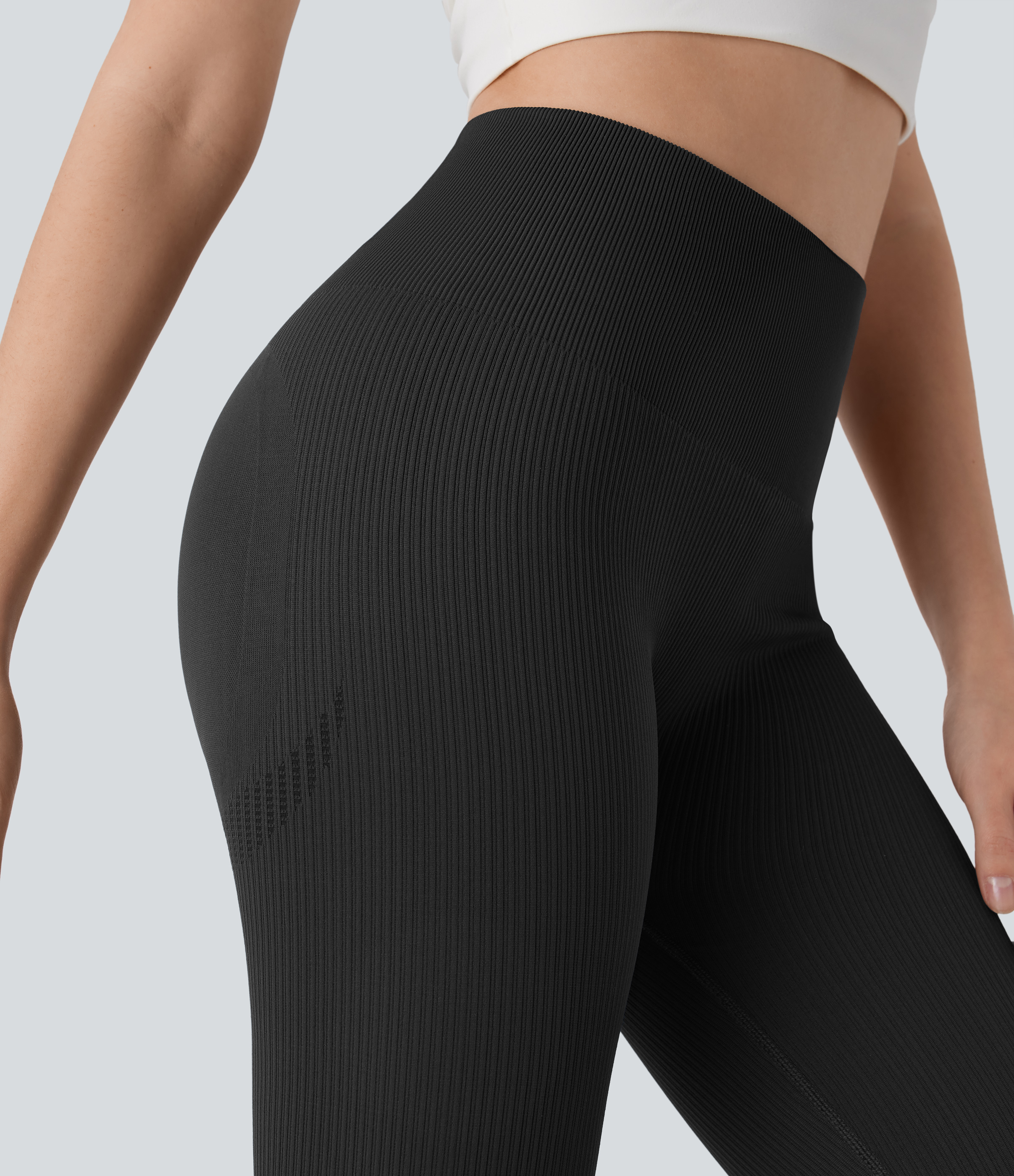 Halara Seamless Flow High Waisted Tummy Control Butt Lifting 7/8 Yoga Leggings  - Black - M(7/8) gym leggings leggings with pockets 