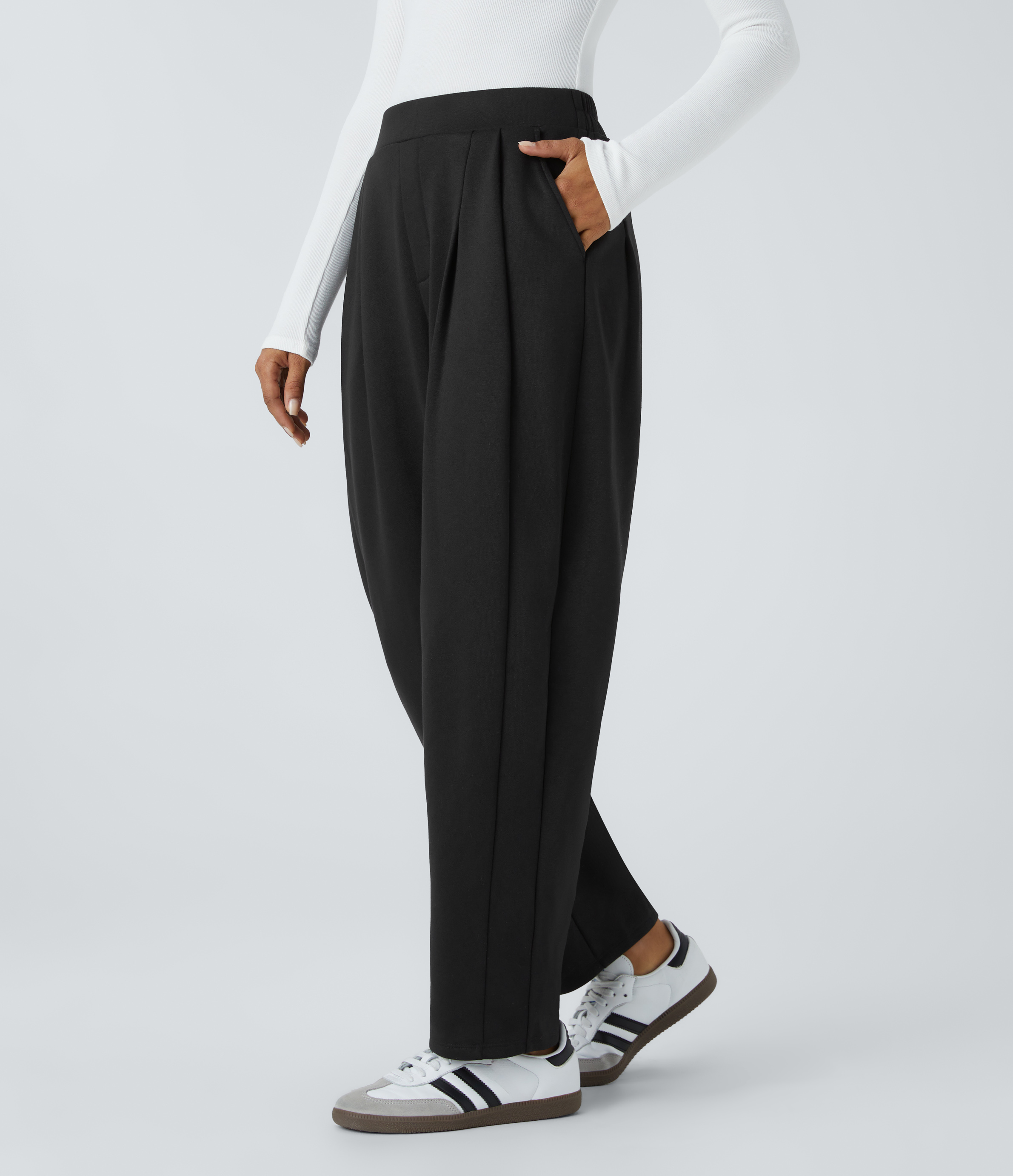 Halara Mid Rise Plicated Side Pocket Barrel Leg Fleece Work Pants  - Black - XS(regular) sweatpants jogger pants stacked sweatpants 
