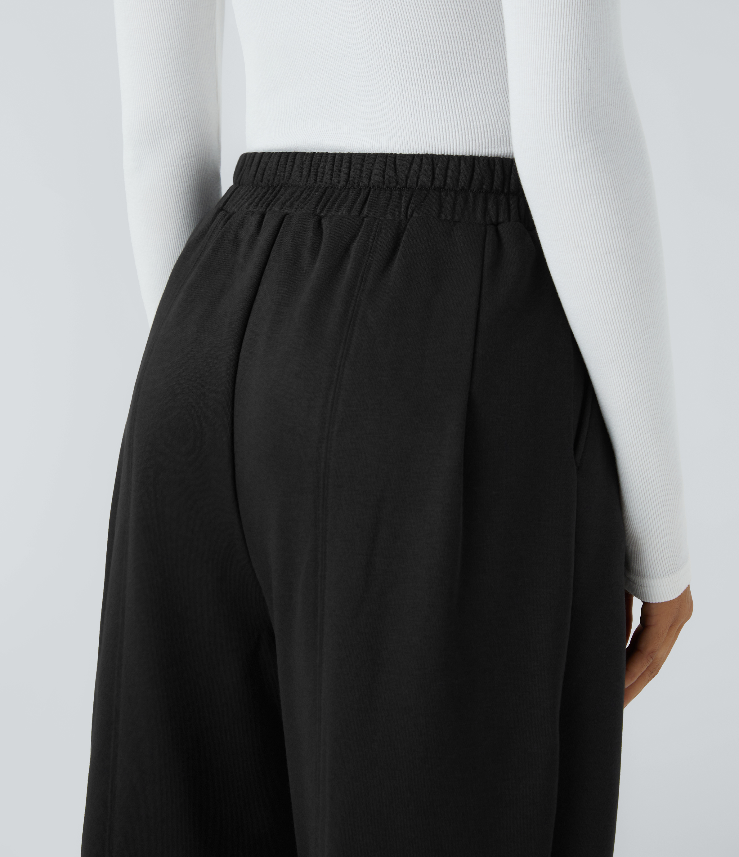 Halara Mid Rise Plicated Side Pocket Barrel Leg Fleece Work Pants  - Black - XS(regular) sweatpants jogger pants stacked sweatpants 