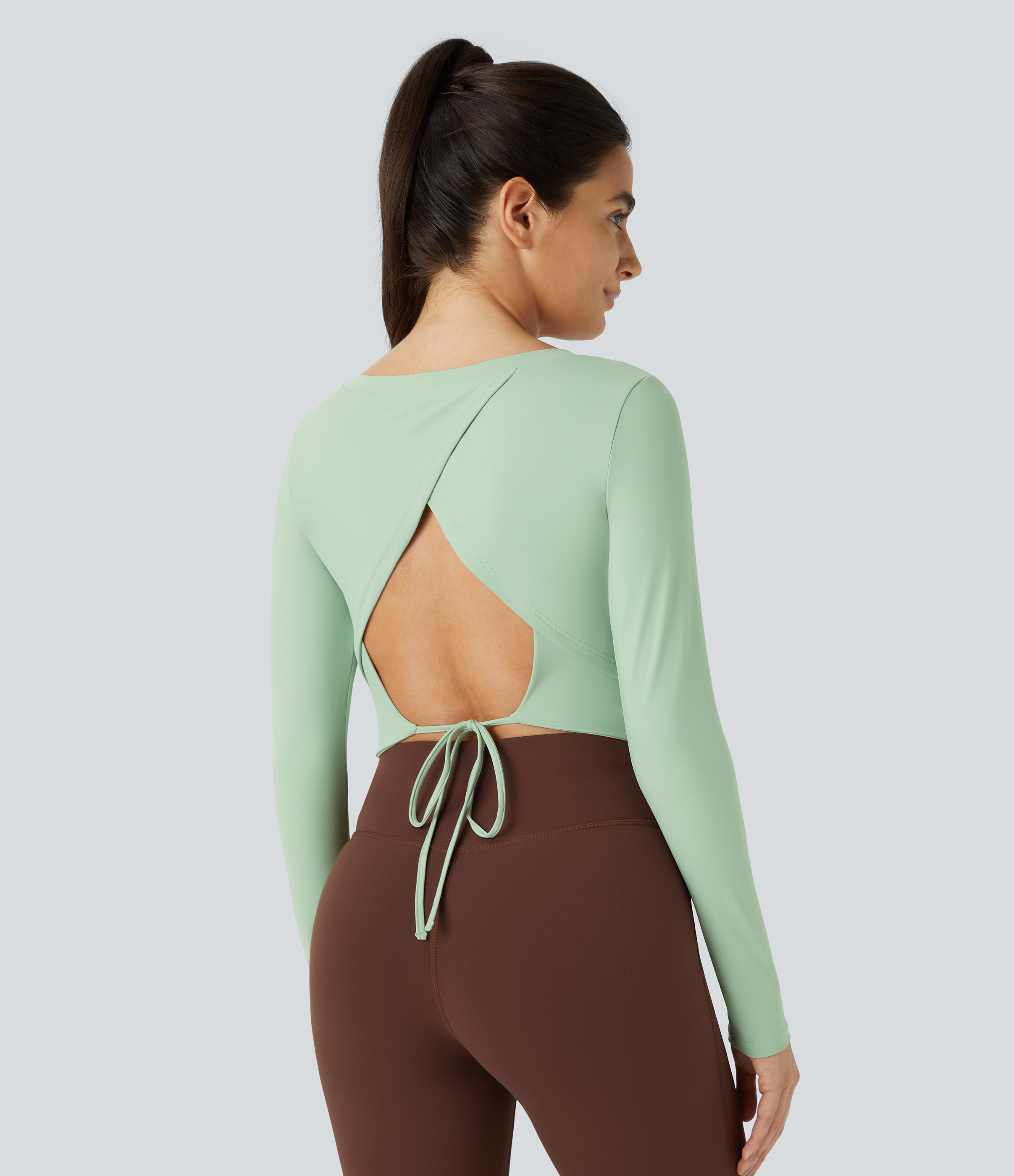 Halara Long Sleeve Backless Cut Out Tie Back Cropped Barre Ballet Dance Sports Top  - Light Bean Green - L 