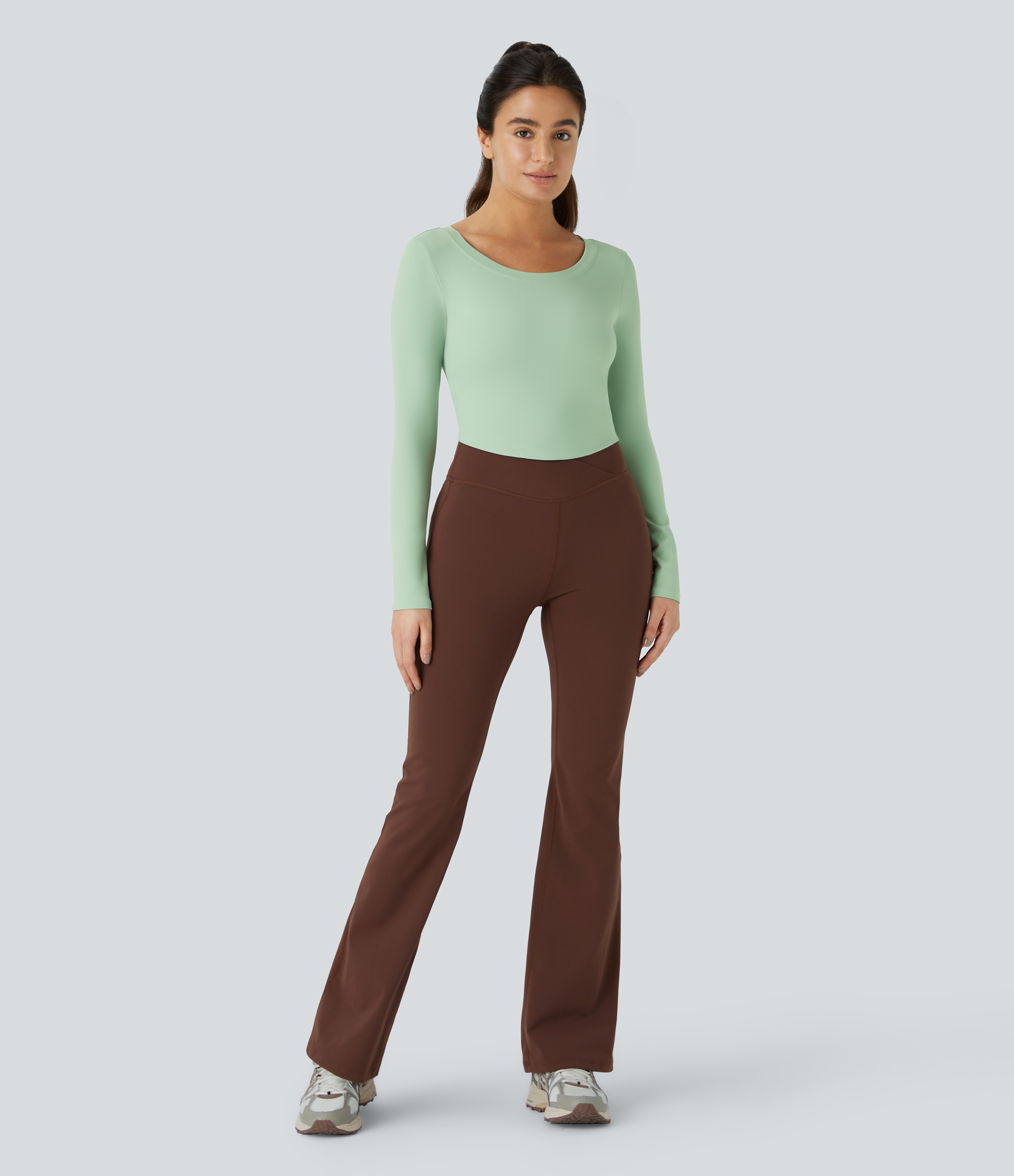 Halara Long Sleeve Backless Cut Out Tie Back Cropped Barre Ballet Dance Sports Top  - Light Bean Green - L 