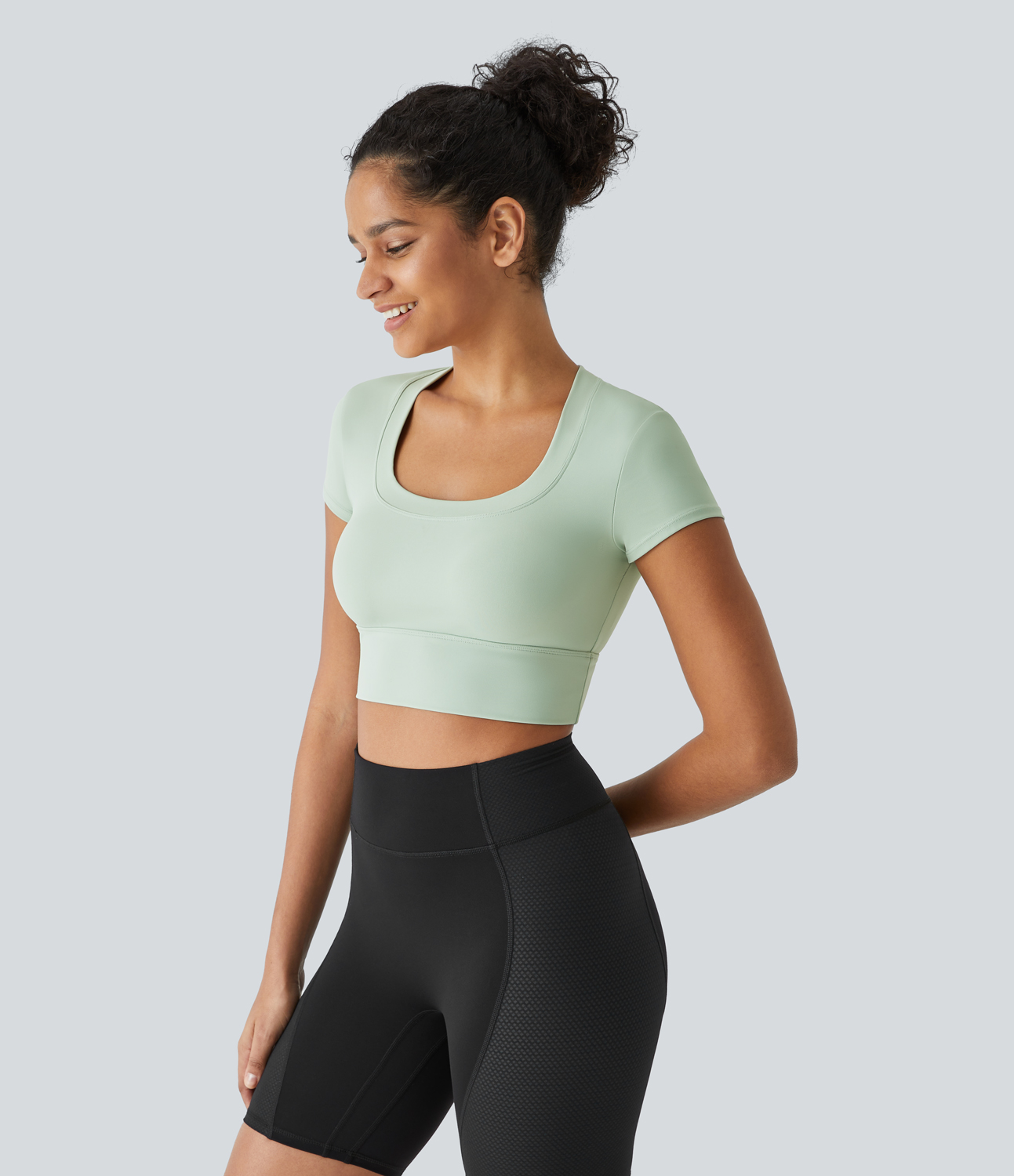 Halara U Neck Short Sleeve Teardrop Cut Out Cropped Yoga Sports Top  - Light Bean Green - XS 