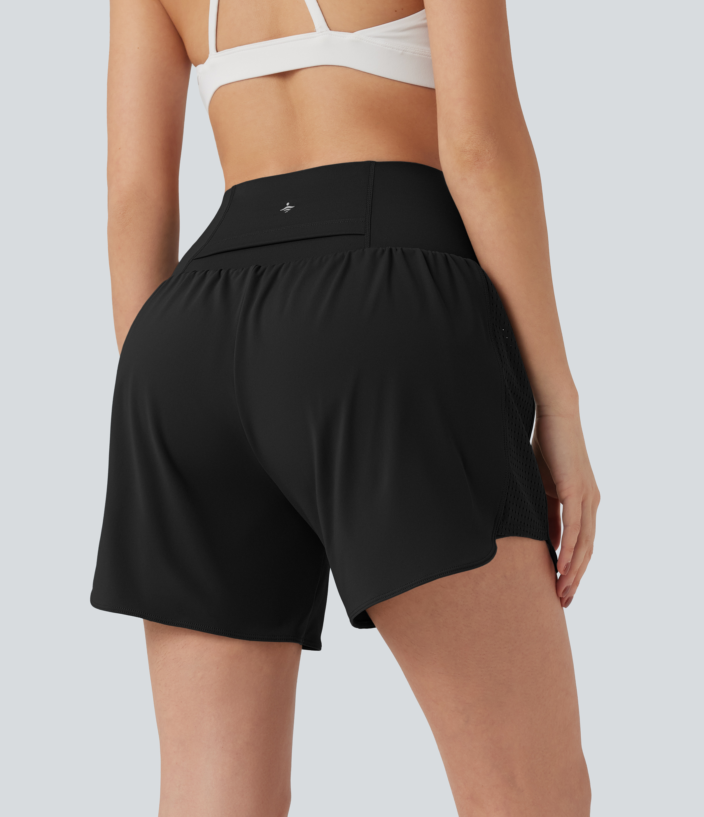 Negro Pantalones cortos de yoga moldeadores SoCinched 2 en 1 de cintura alta con control de abdomen y malla en contraste de 12,7cm con bolsillos / 2