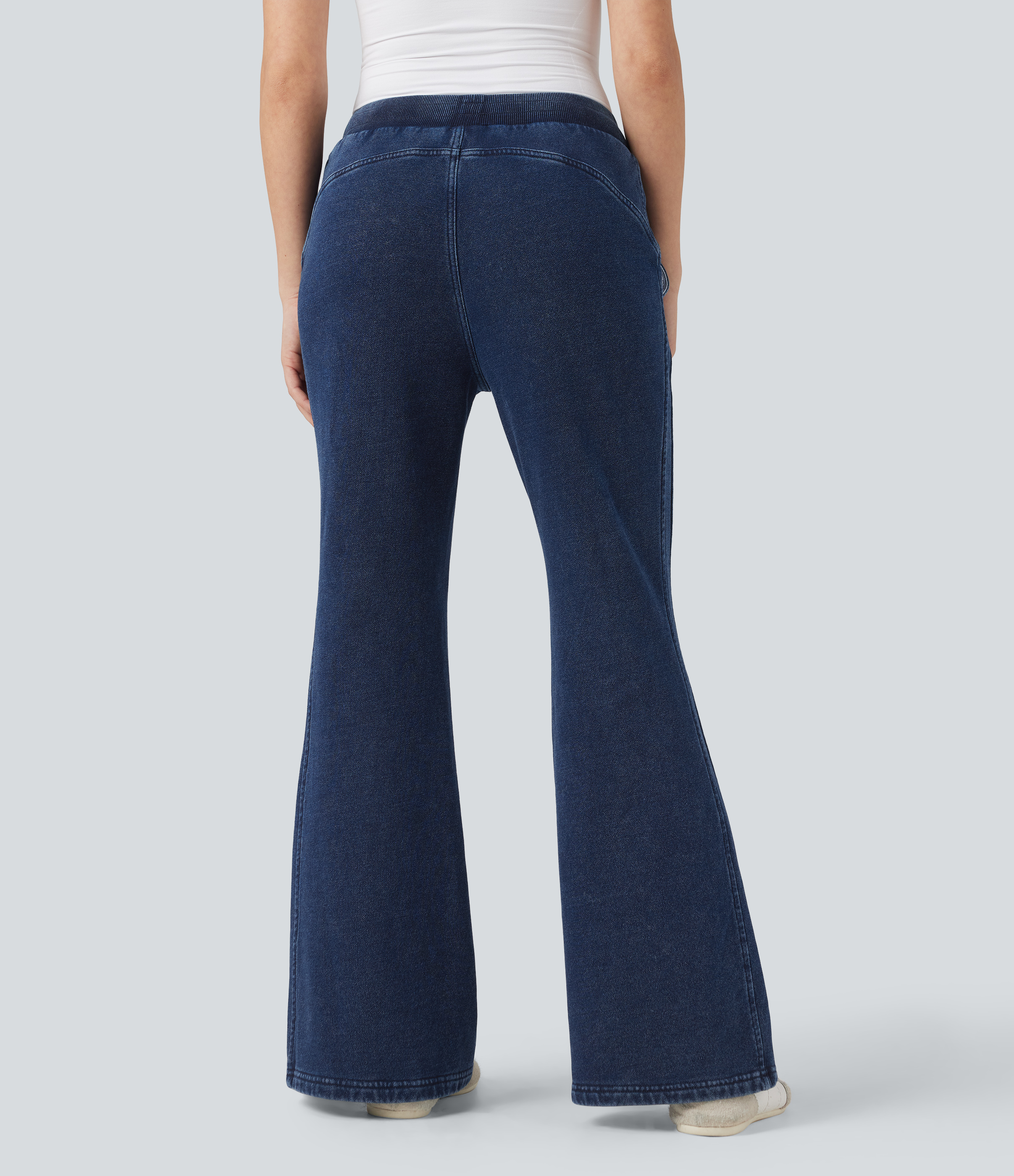 Pageant Blue Denim Jeans casuales sport Halara Flex™ acampanados de tiro medio y afelpados con bolsillos / 2