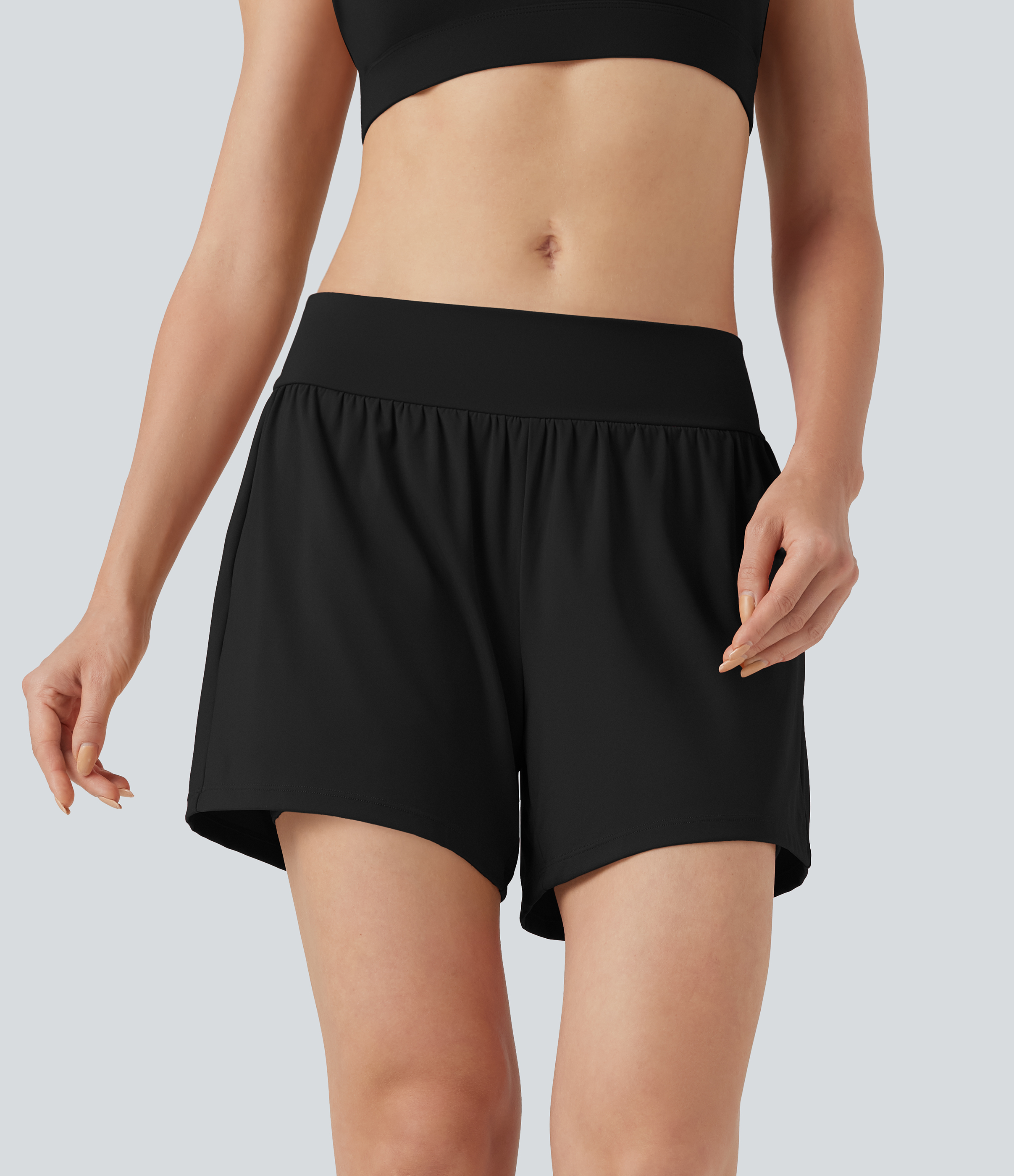 Noir SoftlyZero™ shorts aérés et frais, taille basse, 5'' avec poches / 1