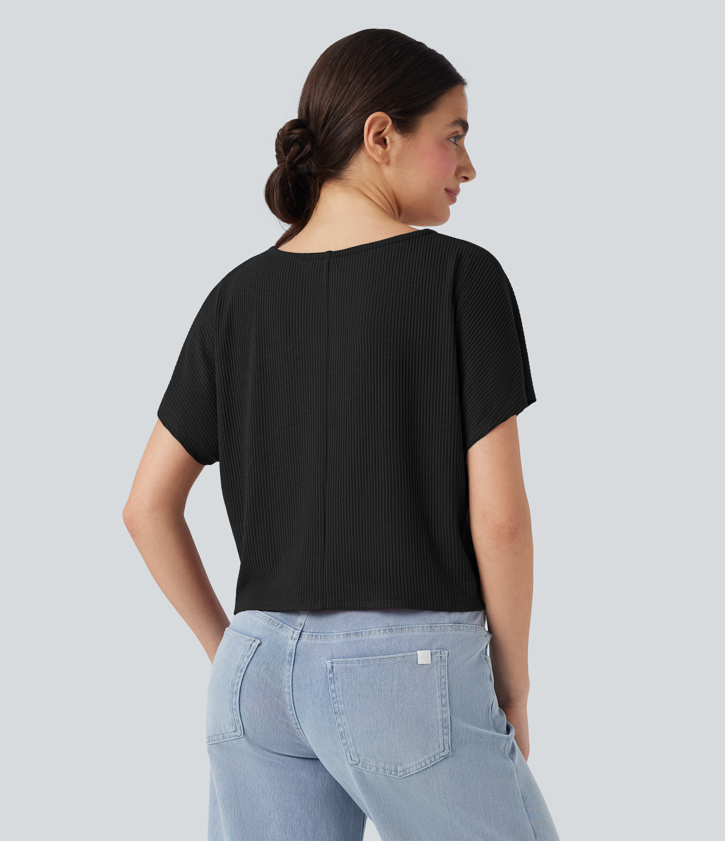 Schwarz Geripptes Strick-T-Shirt mit Fledermausärmeln und lockerer Passform / 2
