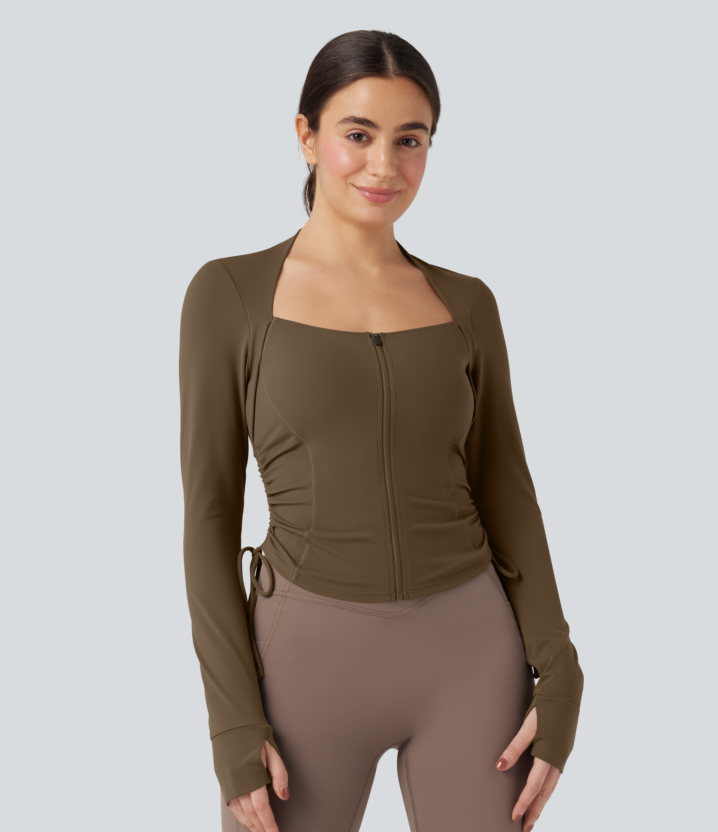 Veste yoga SoftlyZero™ Plush manches longues avec trous pour pouces et cordon de serrage