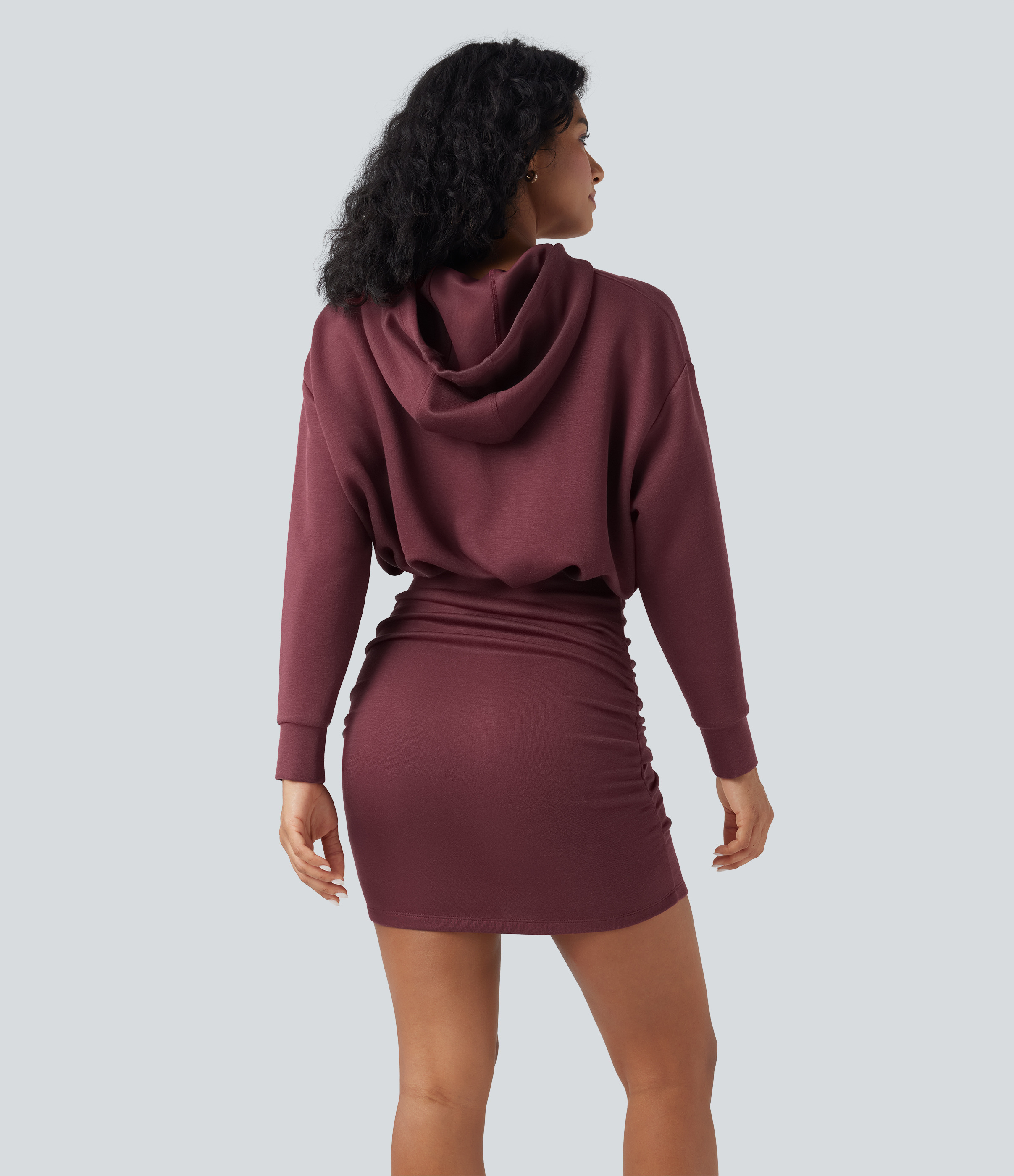 Robe décontractée SpacerTek™ mini à manches longues, effet froncé avec capuche