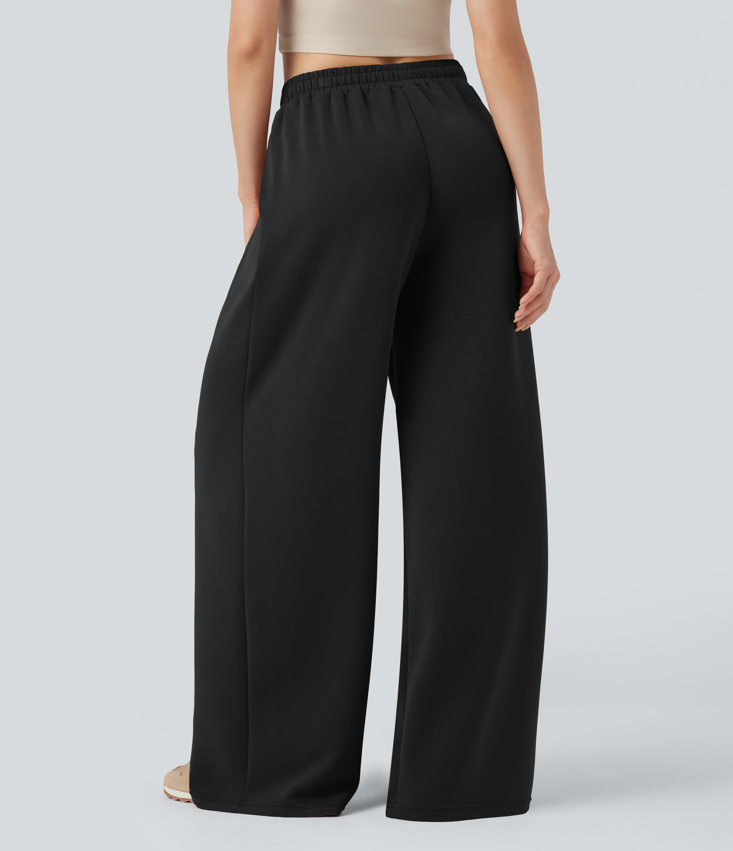 Noir Pantalon décontracté SpacerTek™ baggy taille mi-haute, dos croisé avec cordon de serrage et poches / 2