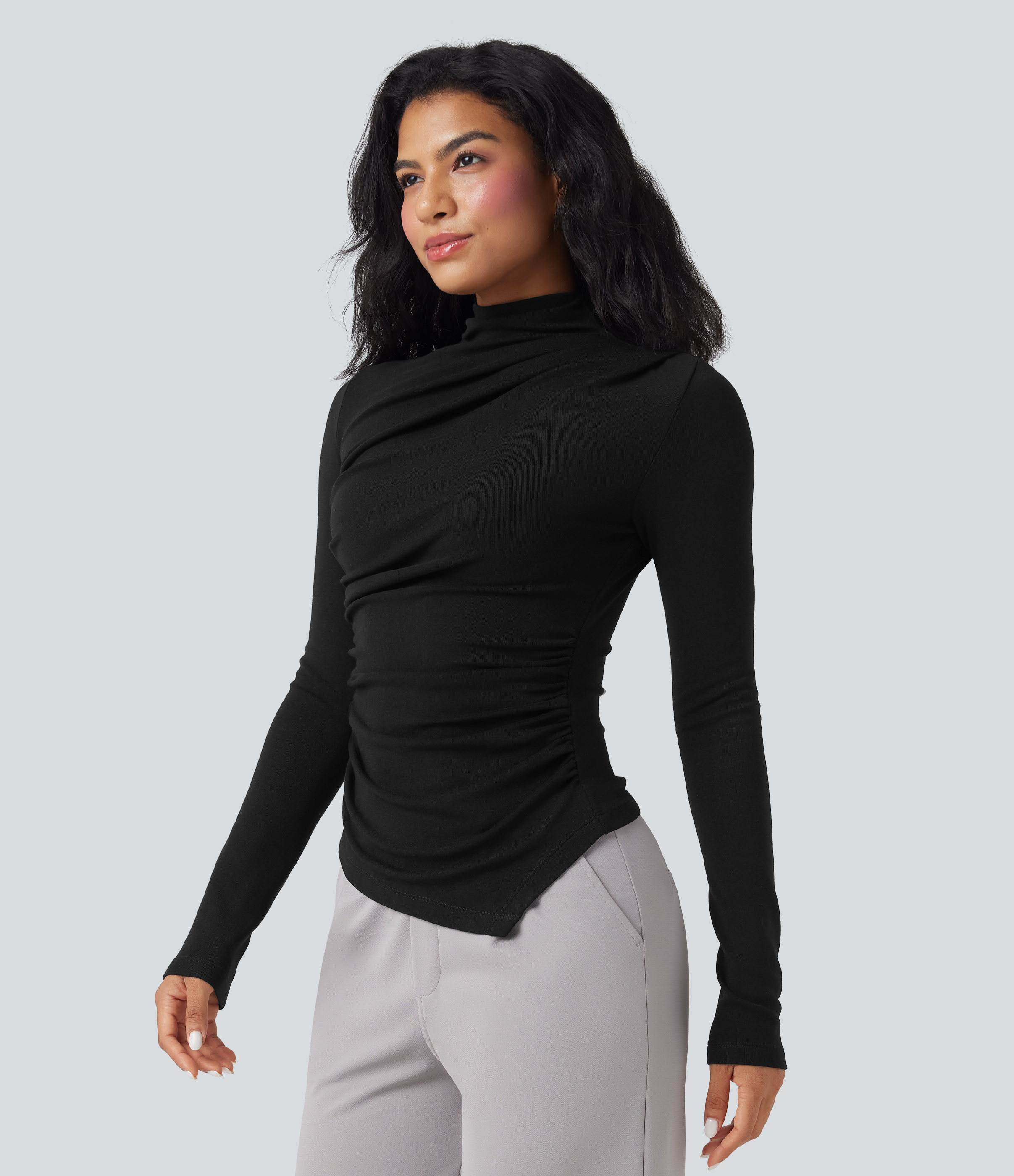 Negro Top casual térmico de cuello alto de manga larga con dobladillo asimétrico fruncido / 2