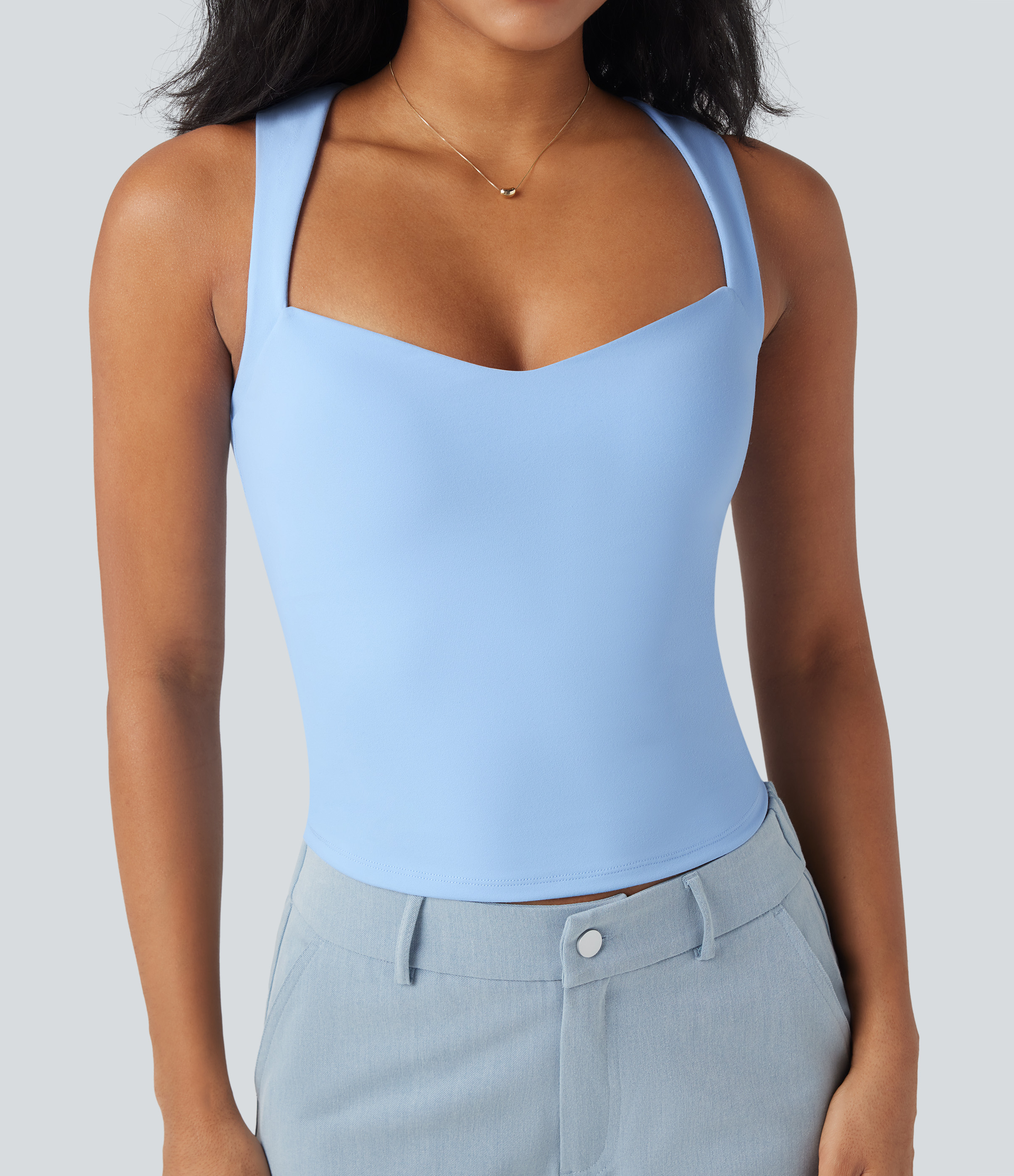 Camiseta sin mangas casual ajustada con cuello de corazón