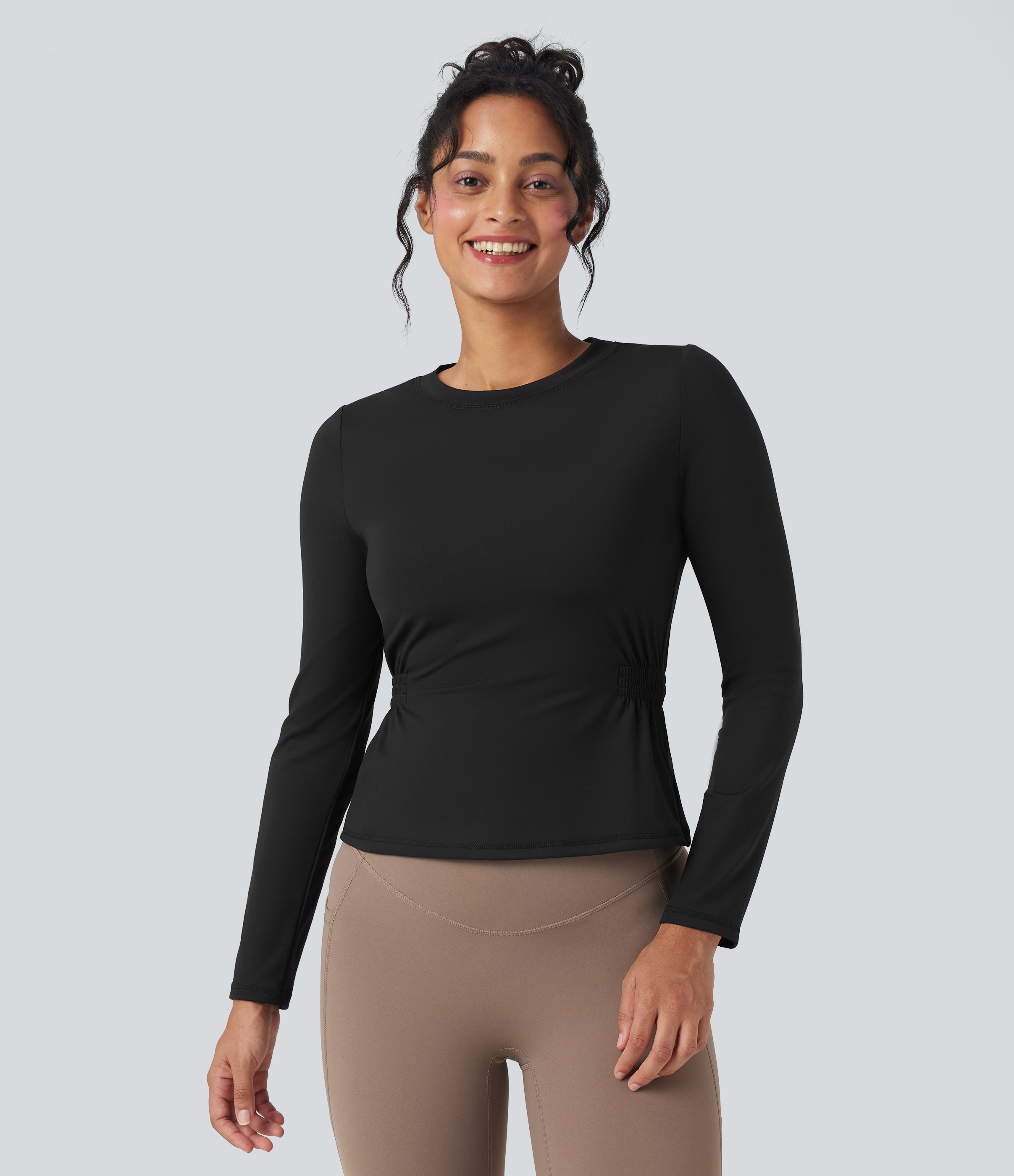 Negro Top deportivo de yoga SoftlyZero™ fruncido de manga larga afelpado  / 1