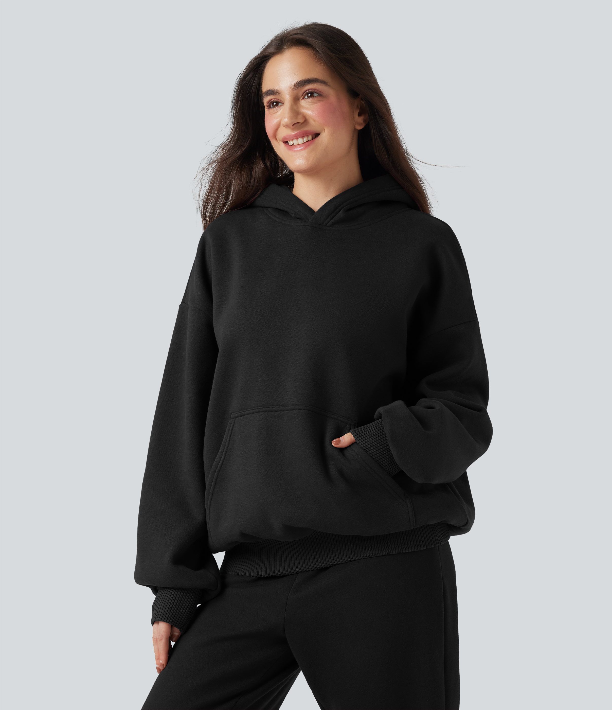 Sweat à capuche en coton molleton manches longues avec poches