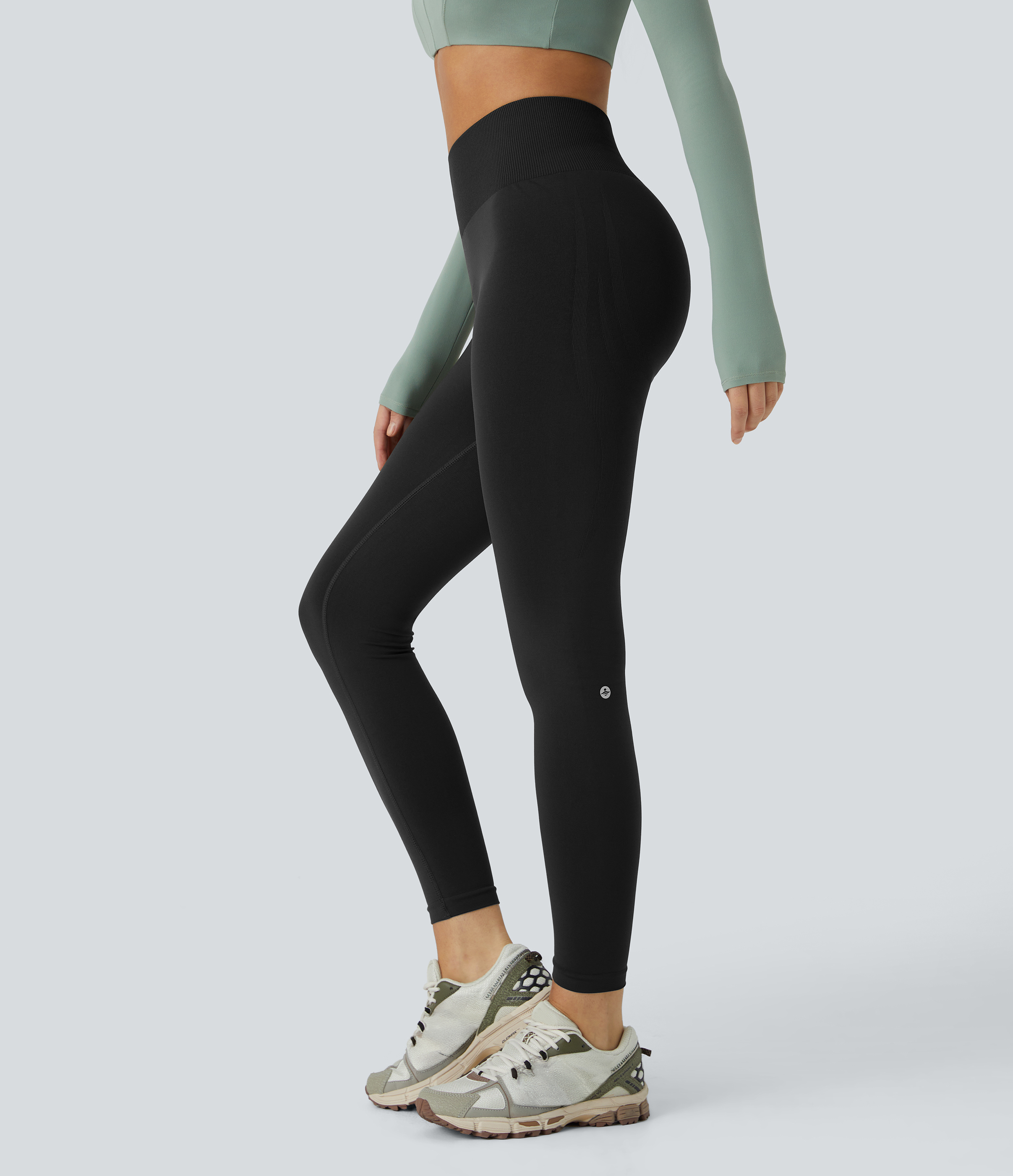OneForm Seamless Flow Mid Rise Tummy Control Butt Lifting Yoga Leggings
