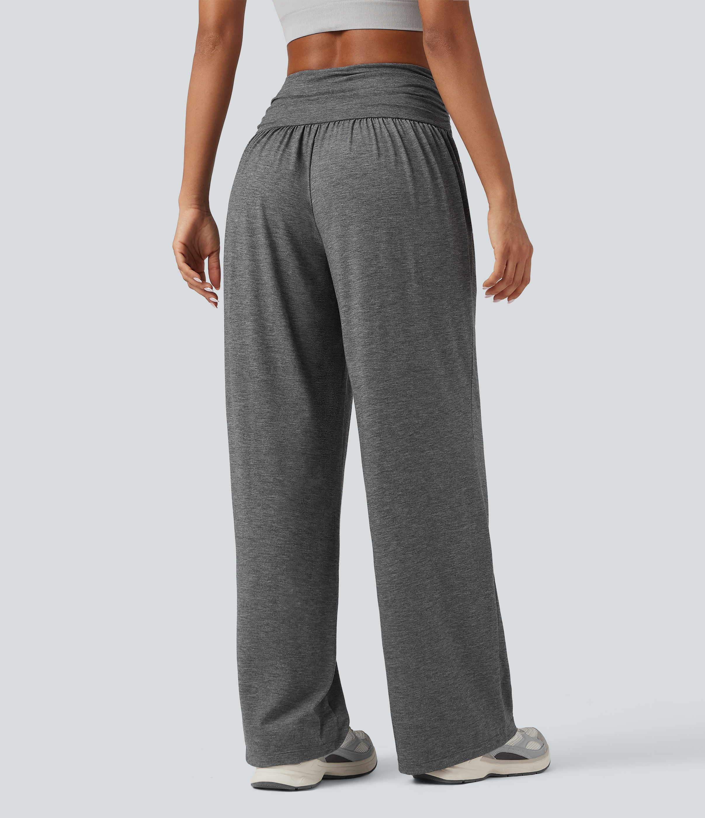 Darl Gray Floral Yarn Pantalones holgados de yoga de tiro alto con fruncido y bolsillos / 2