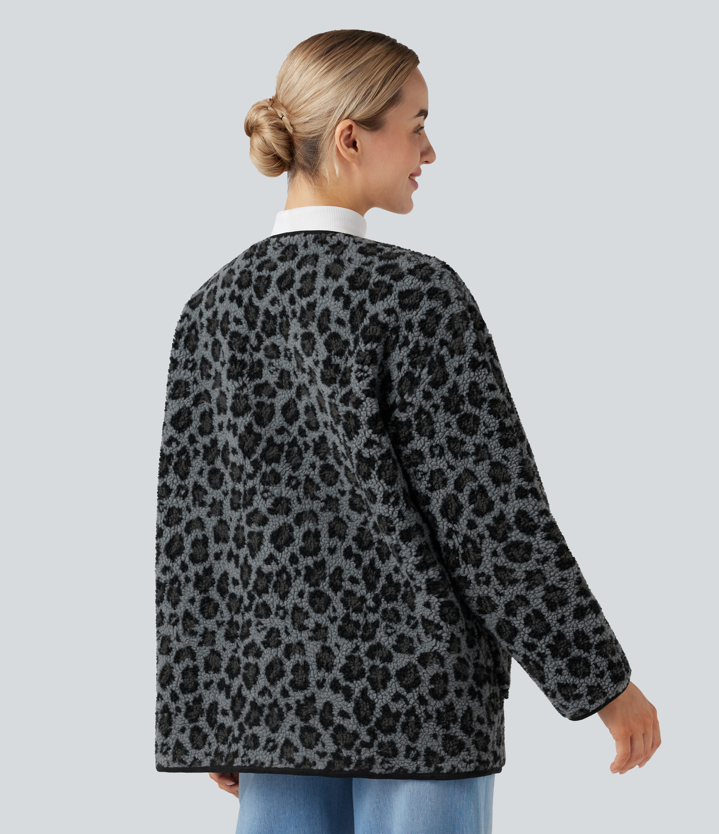 Ash Panther Chamarra casual de sherpa con estampado de leopardo y bolsillos / 2