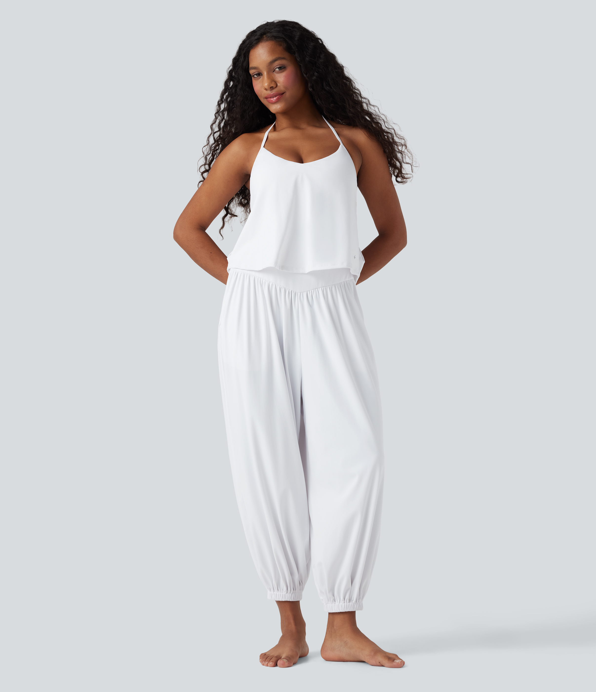 Blanco Jumpsuit de yoga SoftlyZero™ Airy Halter sin mangas de tacto fresco con bolsillos y fácil de llevar - UPF 50+ / 2
