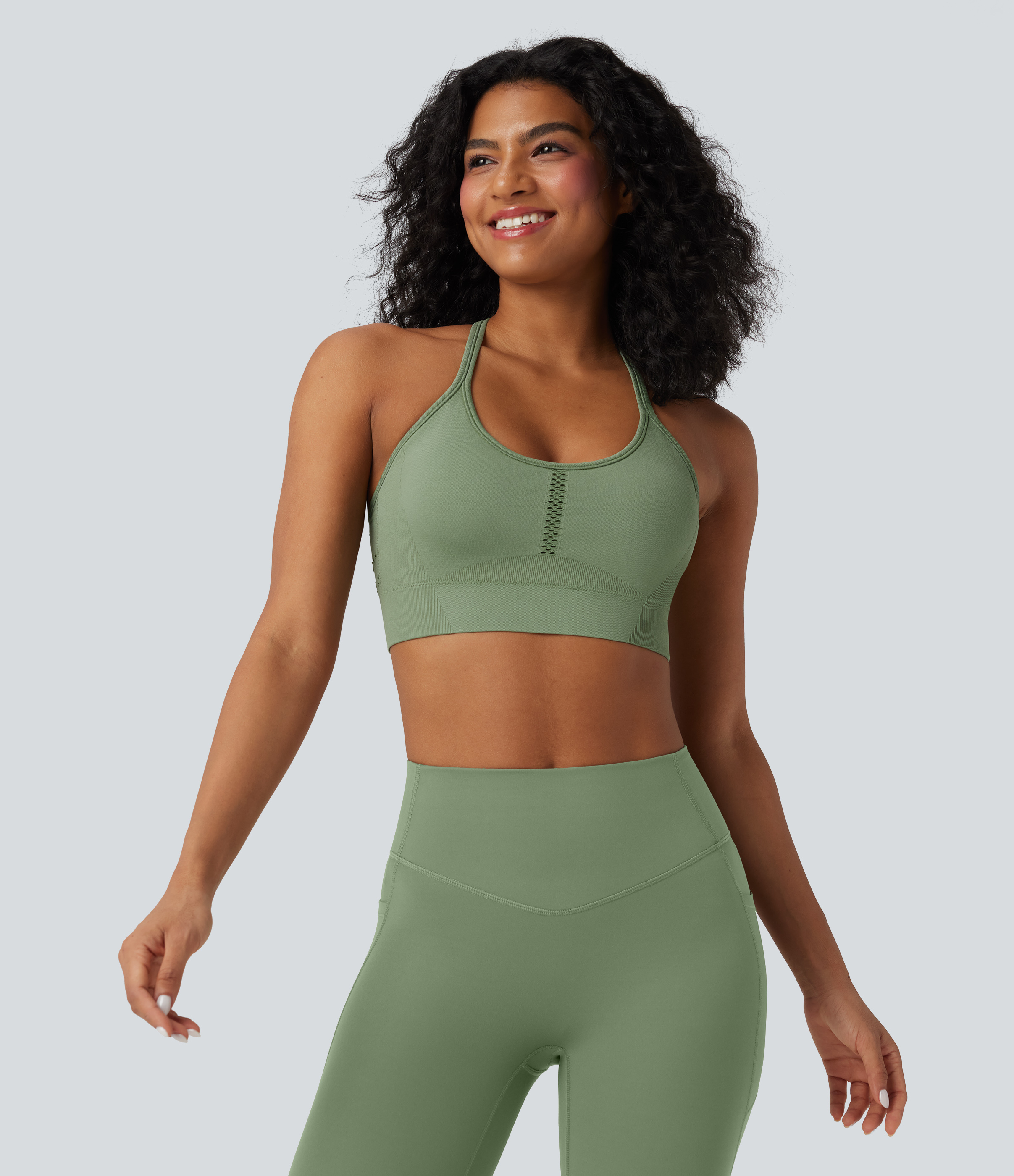 Green Pine Brassière de sport yoga maintien léger col U ajouré OneForm Seamless Flow / 2