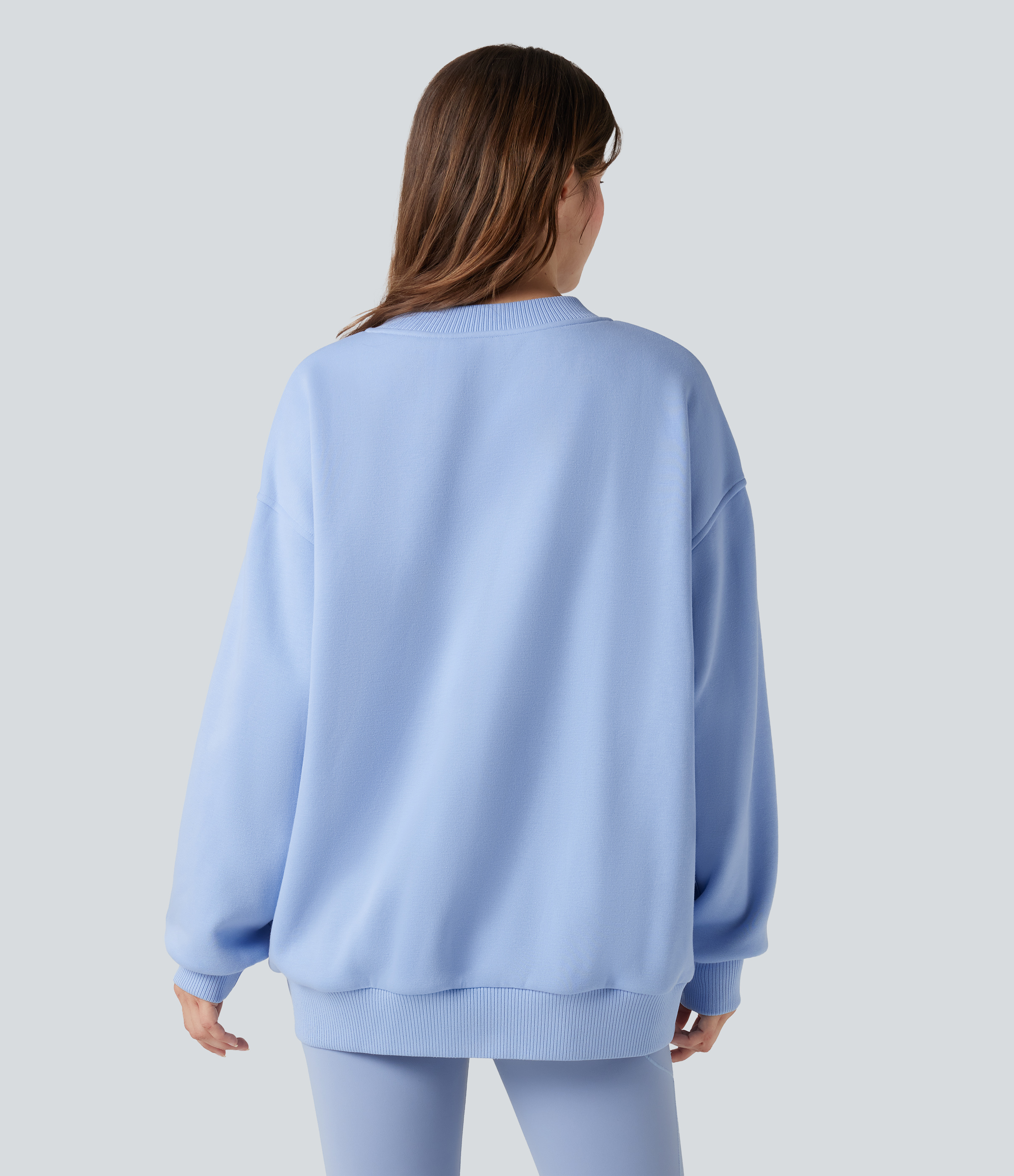 Serenity Lässiges Baumwoll-Sweatshirt mit V-Ausschnitt, Seitentaschen und langen Ärmeln / 2
