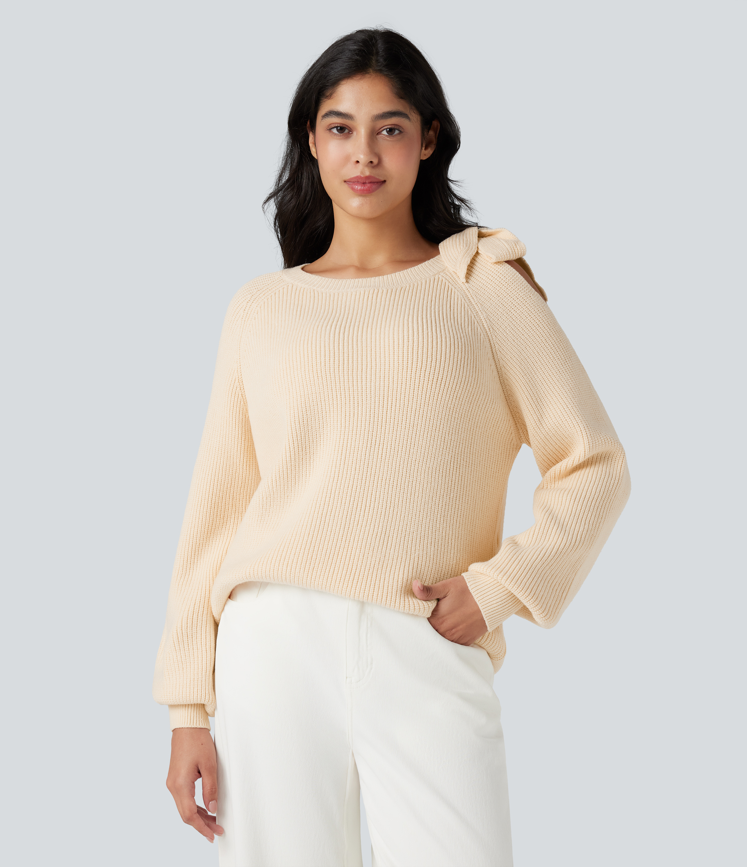 Lässiges Stricktop mit Rundausschnitt, Seitenbindung und langen Ärmeln​