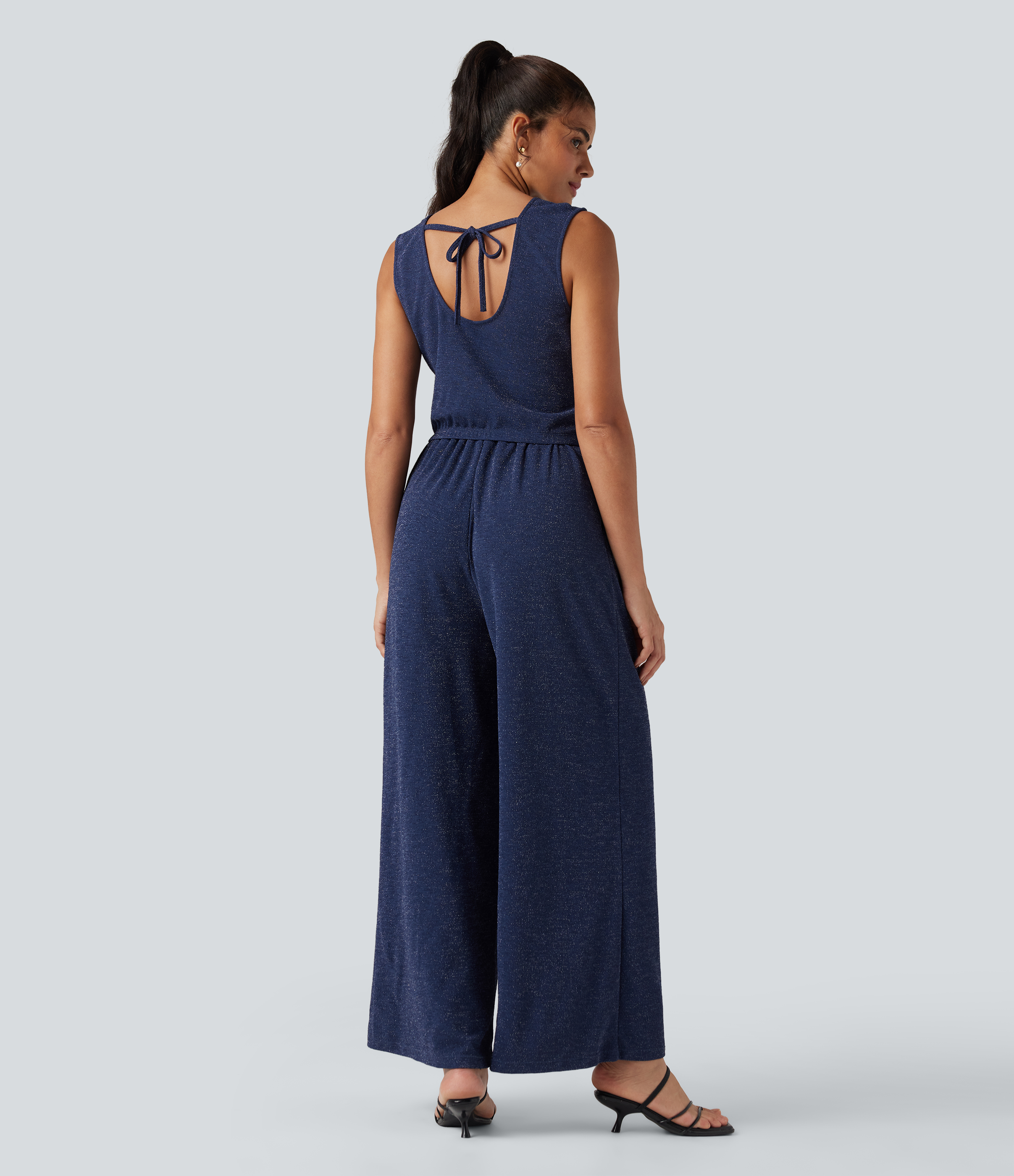 Starry Navy Mono sin mangas con escote en V, lazada en la espalda, pierna ancha, estilo casual metalizado con bolsillos — Edición Easy Peezy / 2