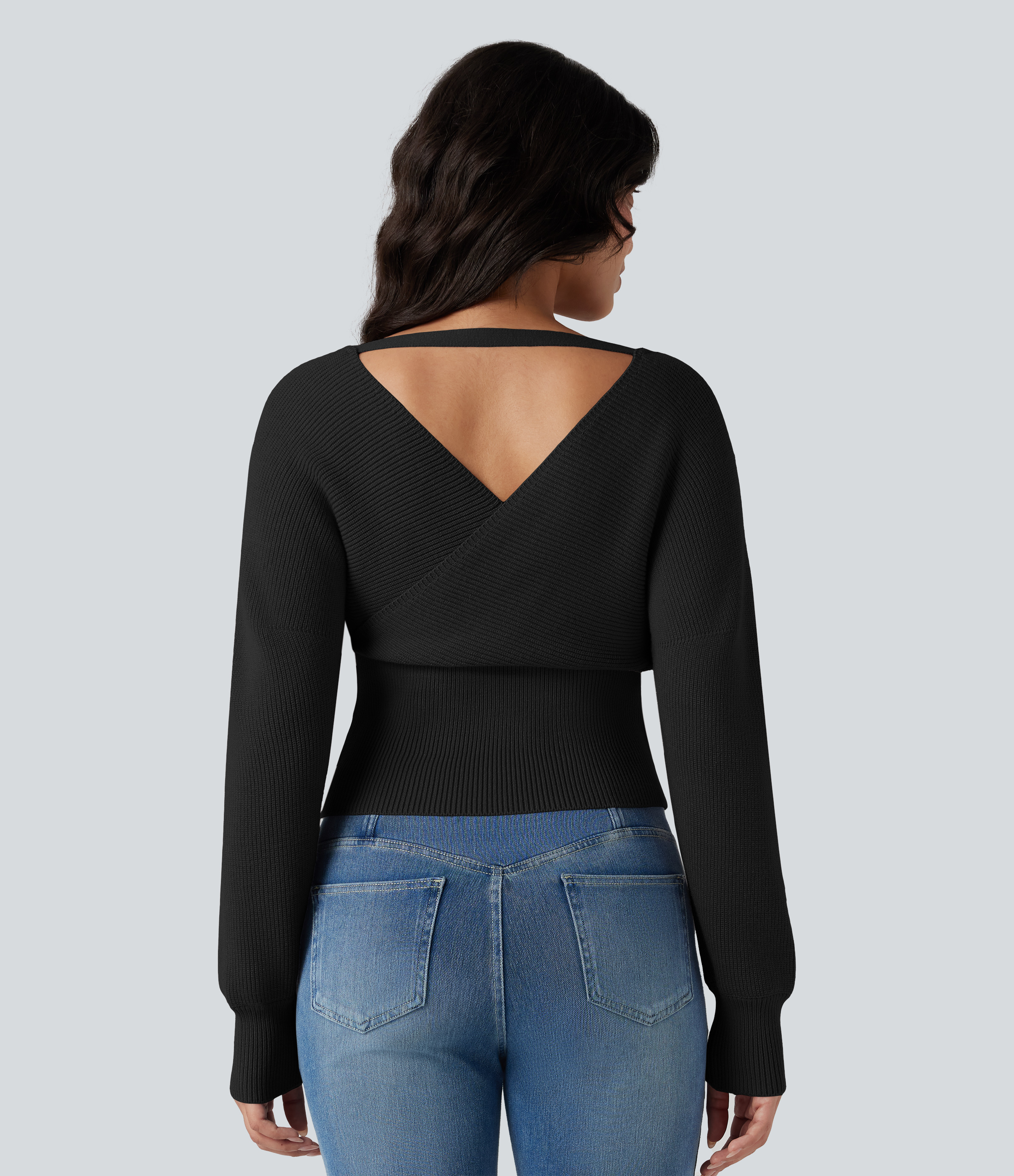 Lässiger Pullover mit V-Ausschnitt, Fledermausärmeln und Cut-Out-Design