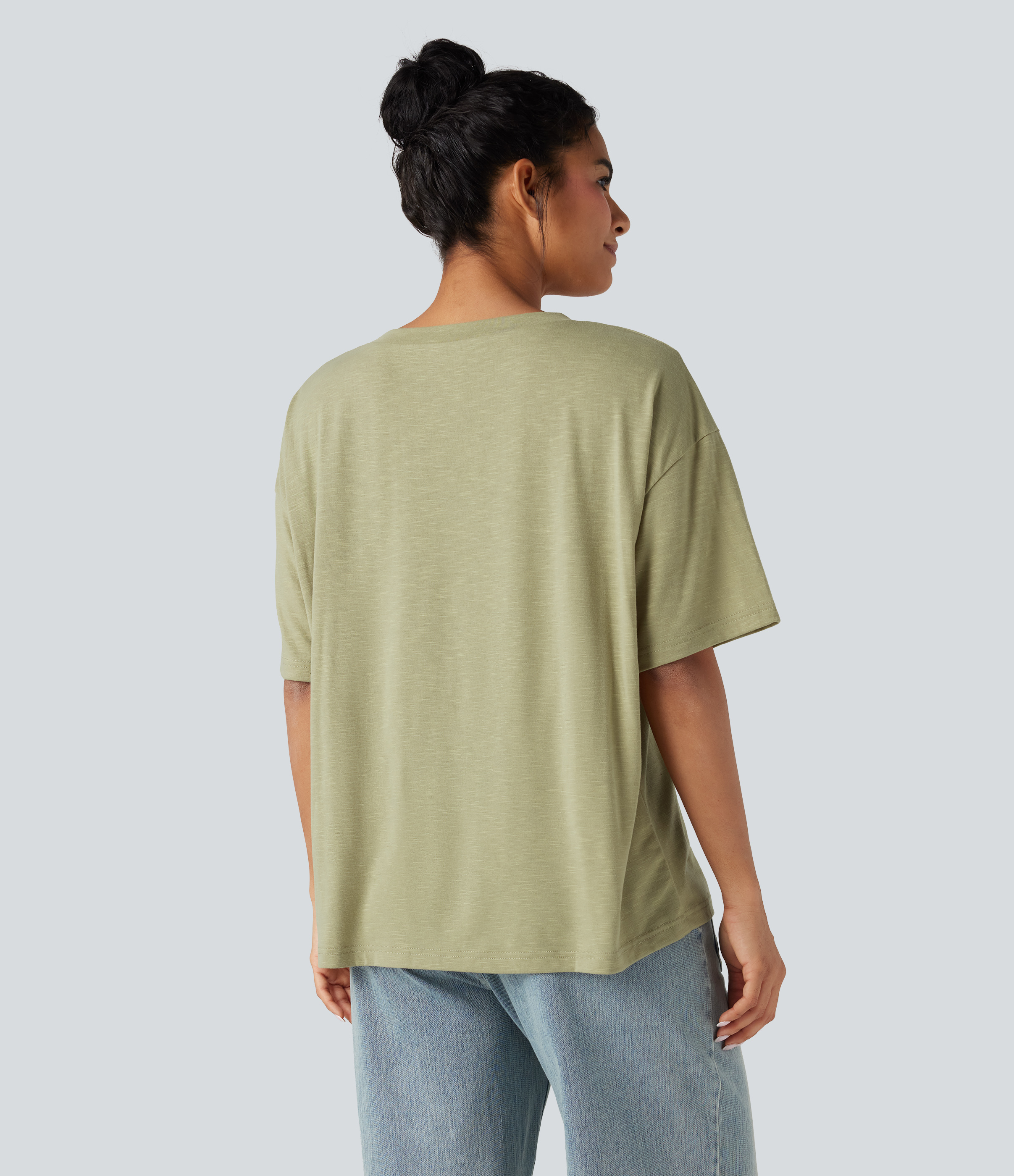 Misty Mossy Green Locker geschnittenes Kurzarm-Oberteil mit V-Ausschnitt / 2