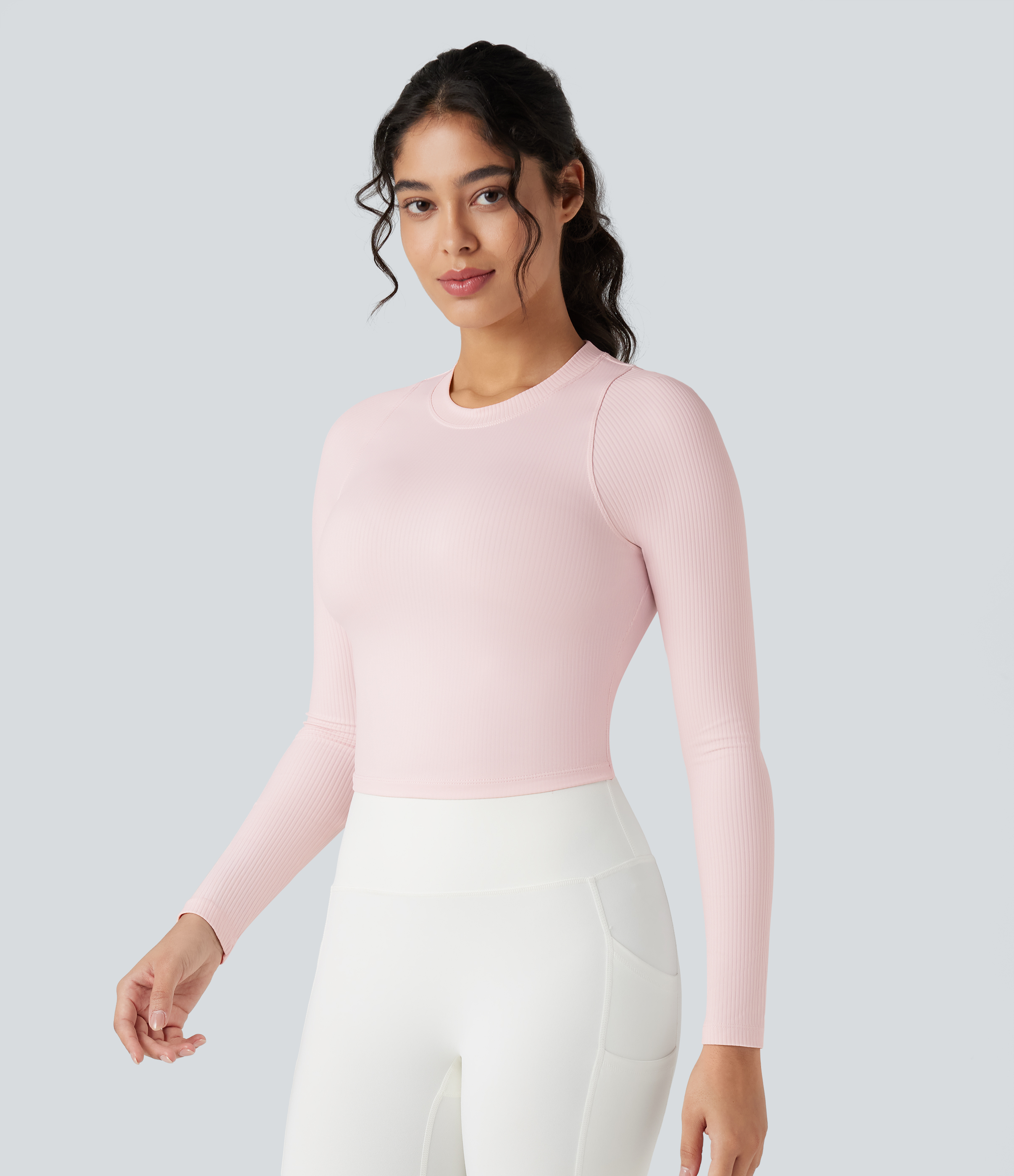 Pinkish Petals Geribbelde, gebreide yoga-sporttop met ronde hals, lange mouwen en slim fit / 1