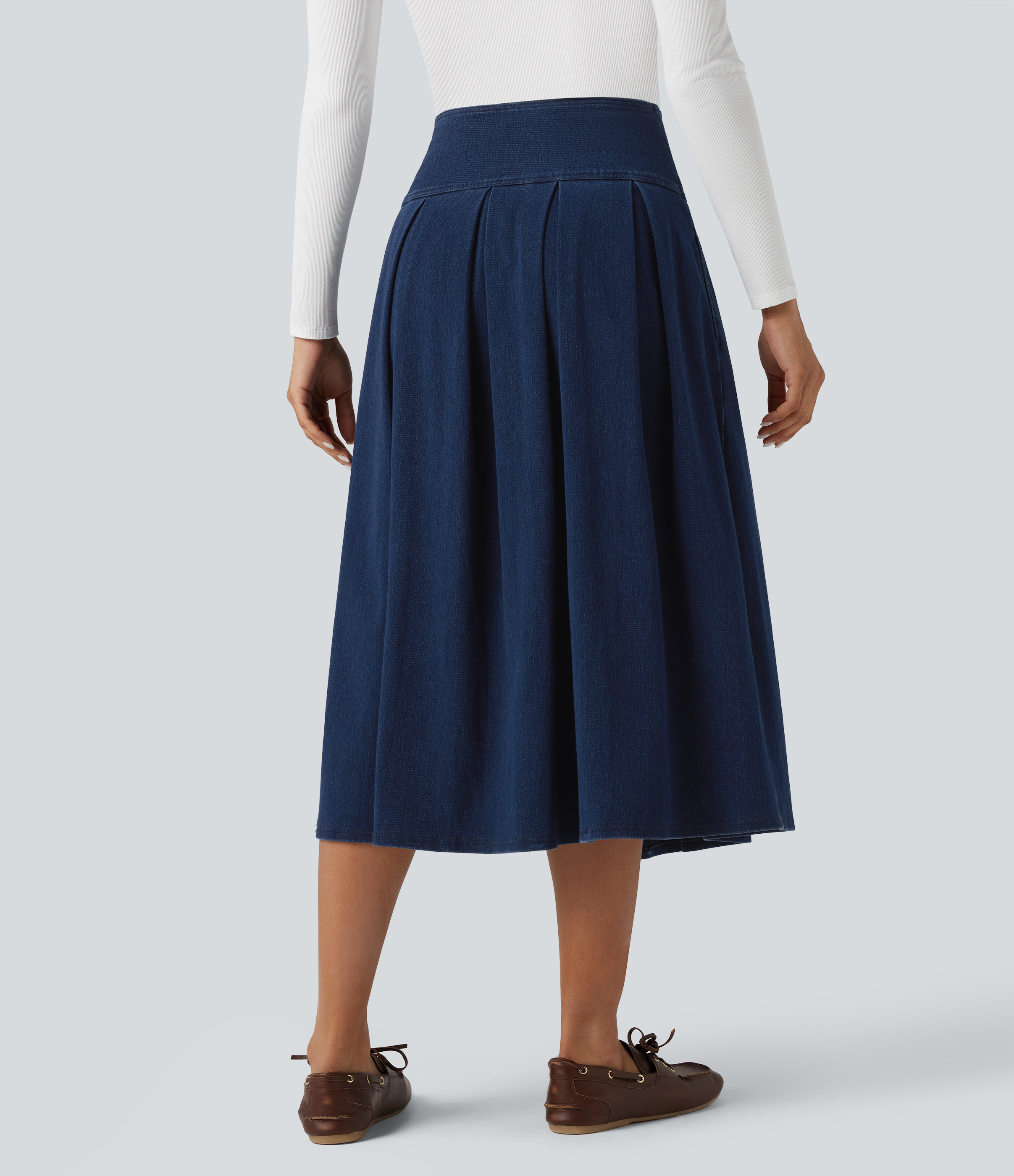 Inkling  Blue Denim Halara Flex™ - Lässiger, plissierter Denim-Midirock mit hohem Bund, Seitentaschen und Bauchkontrolle / 2