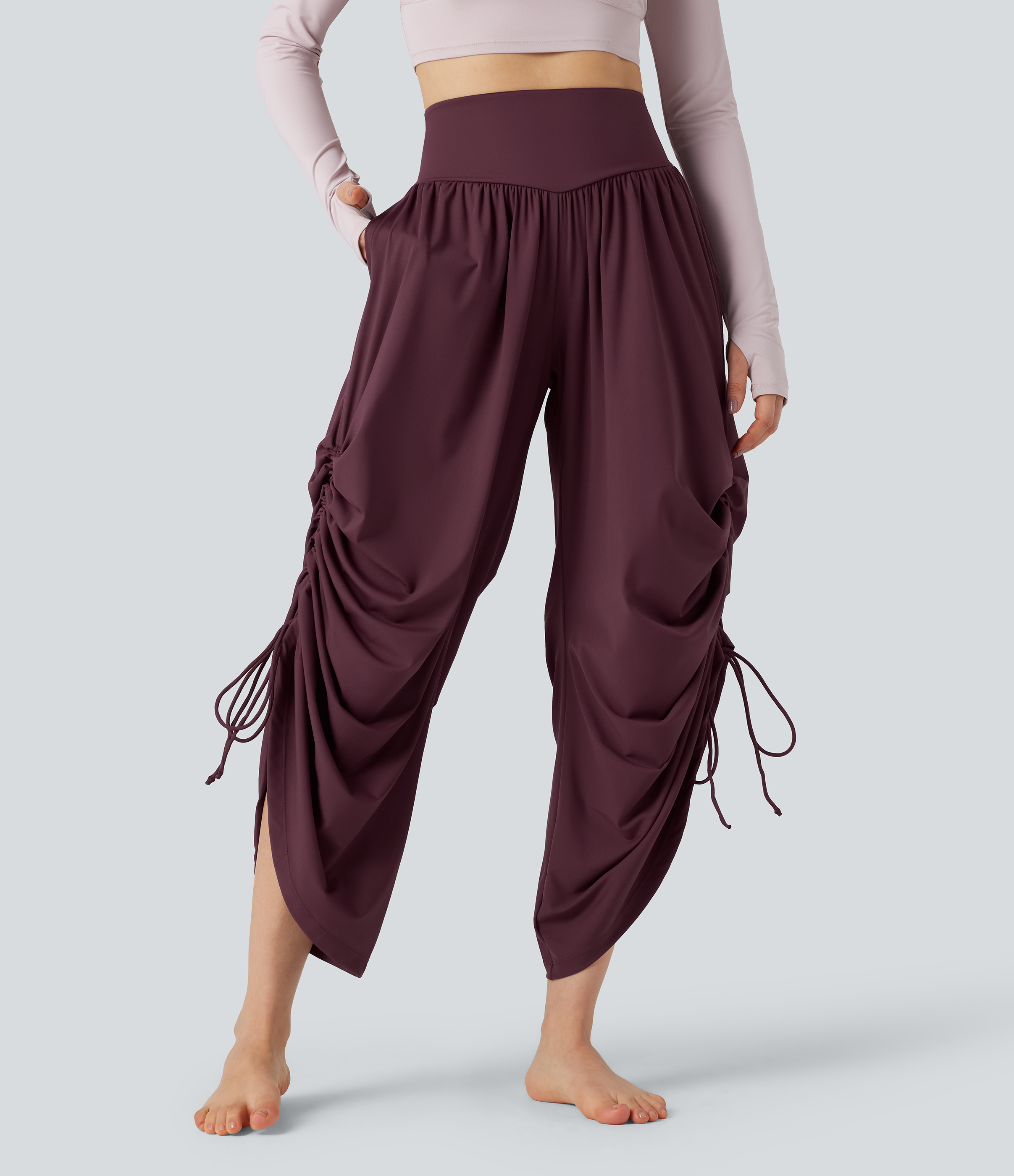 Fig SoftlyZero™ pantalones de yoga holgados y ligeros de talle alto con cordón, fruncidos y bolsillos / 2