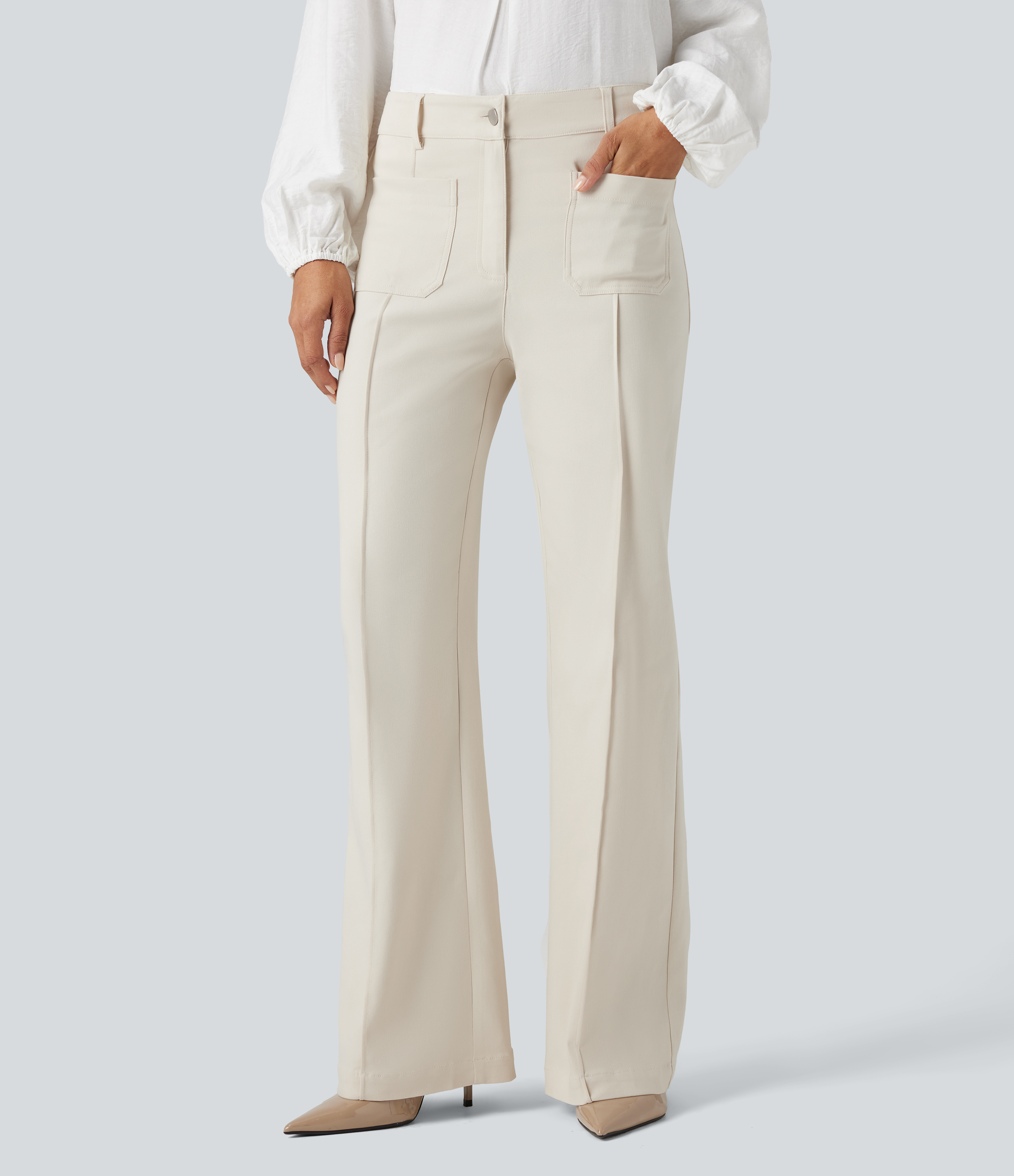 Pantalon tailleur évasé taille haute avec poches