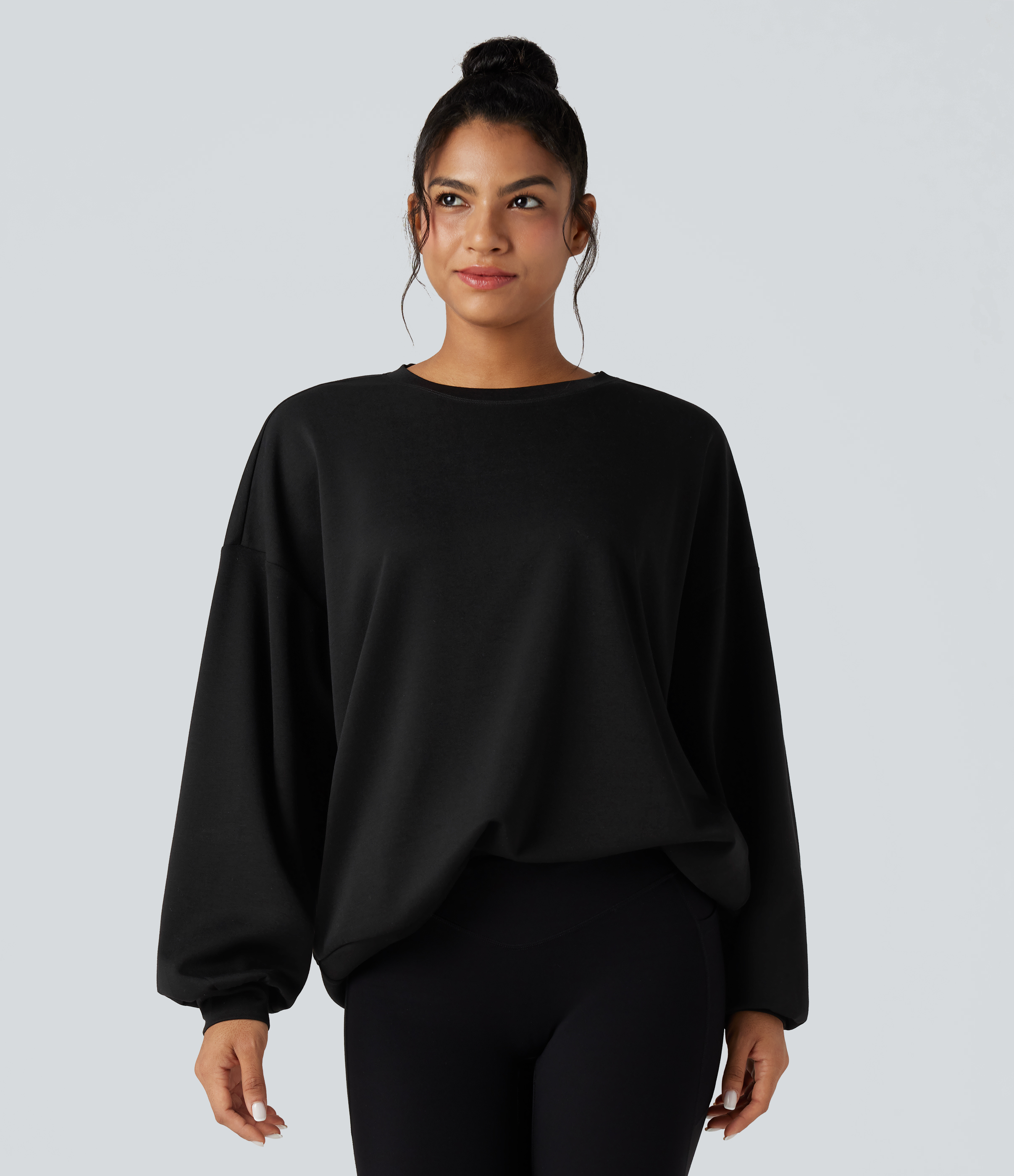 Round Neck Long Sleeve Relaxed Casual Sweatshirt with Pockets