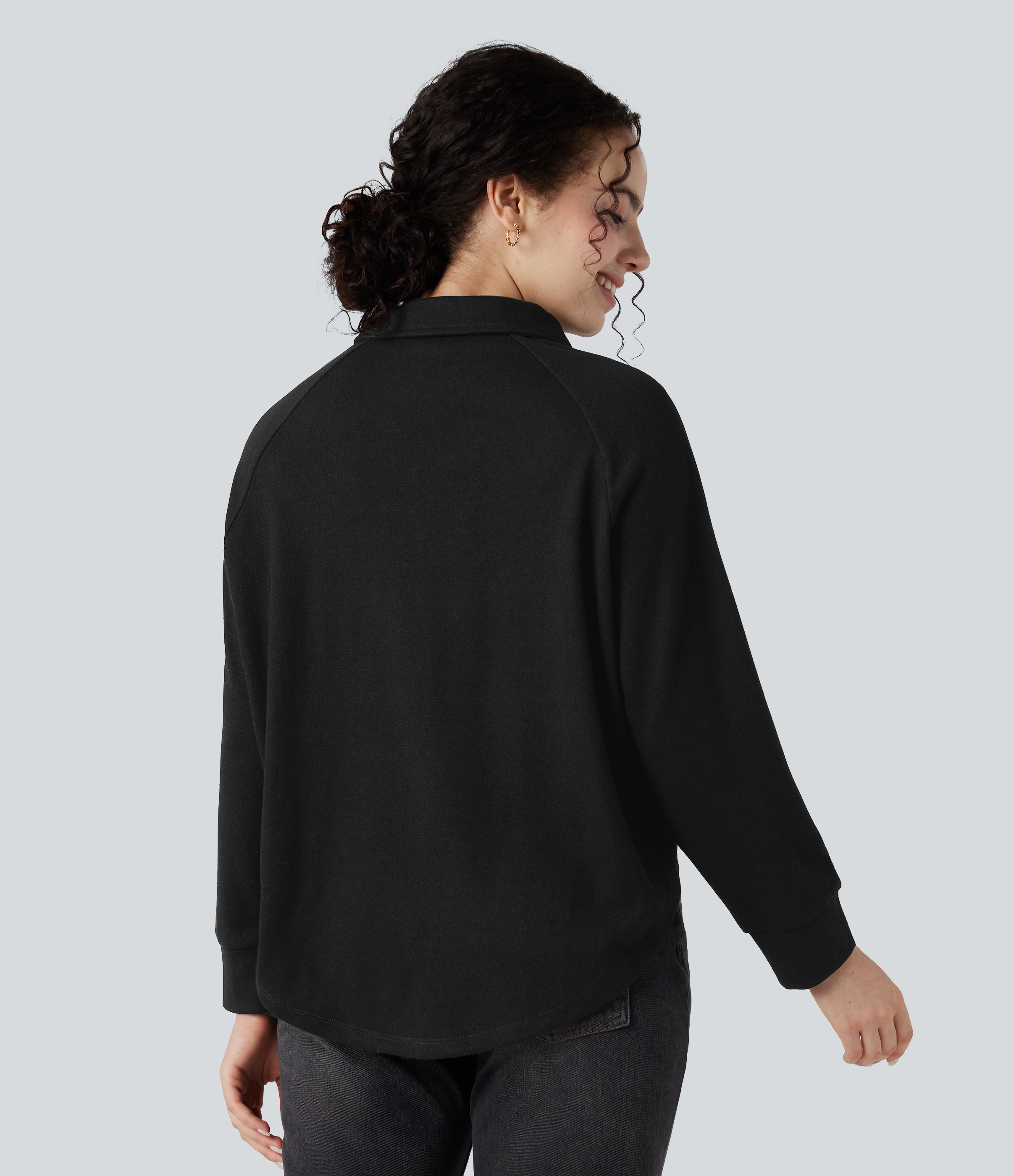 Negro Sudadera casual con solapa, mangas raglán largas, bajo alto-bajo y ajuste relajado. / 2